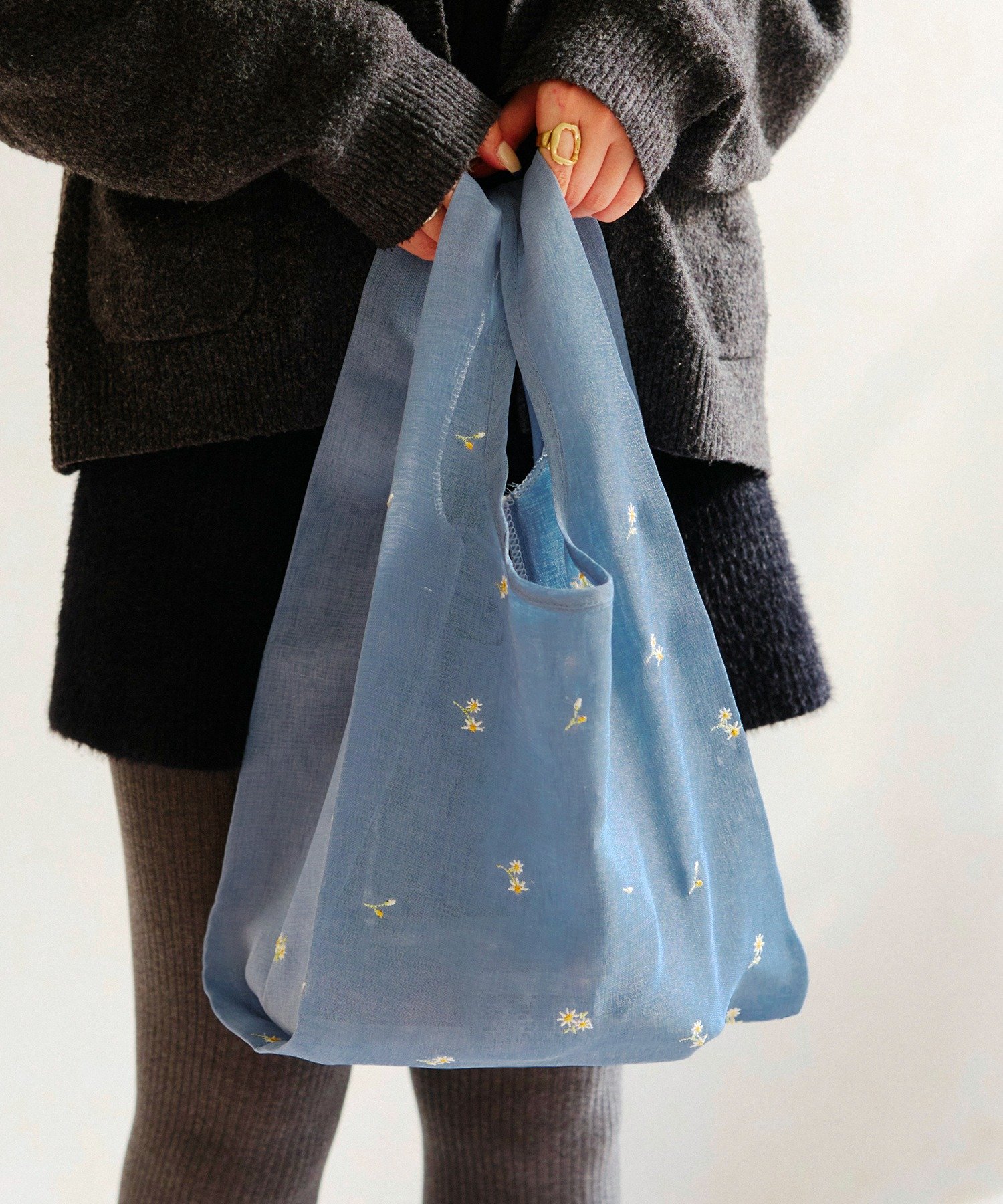 salut!(サリュ) フラワー刺繍マルシェバッグ