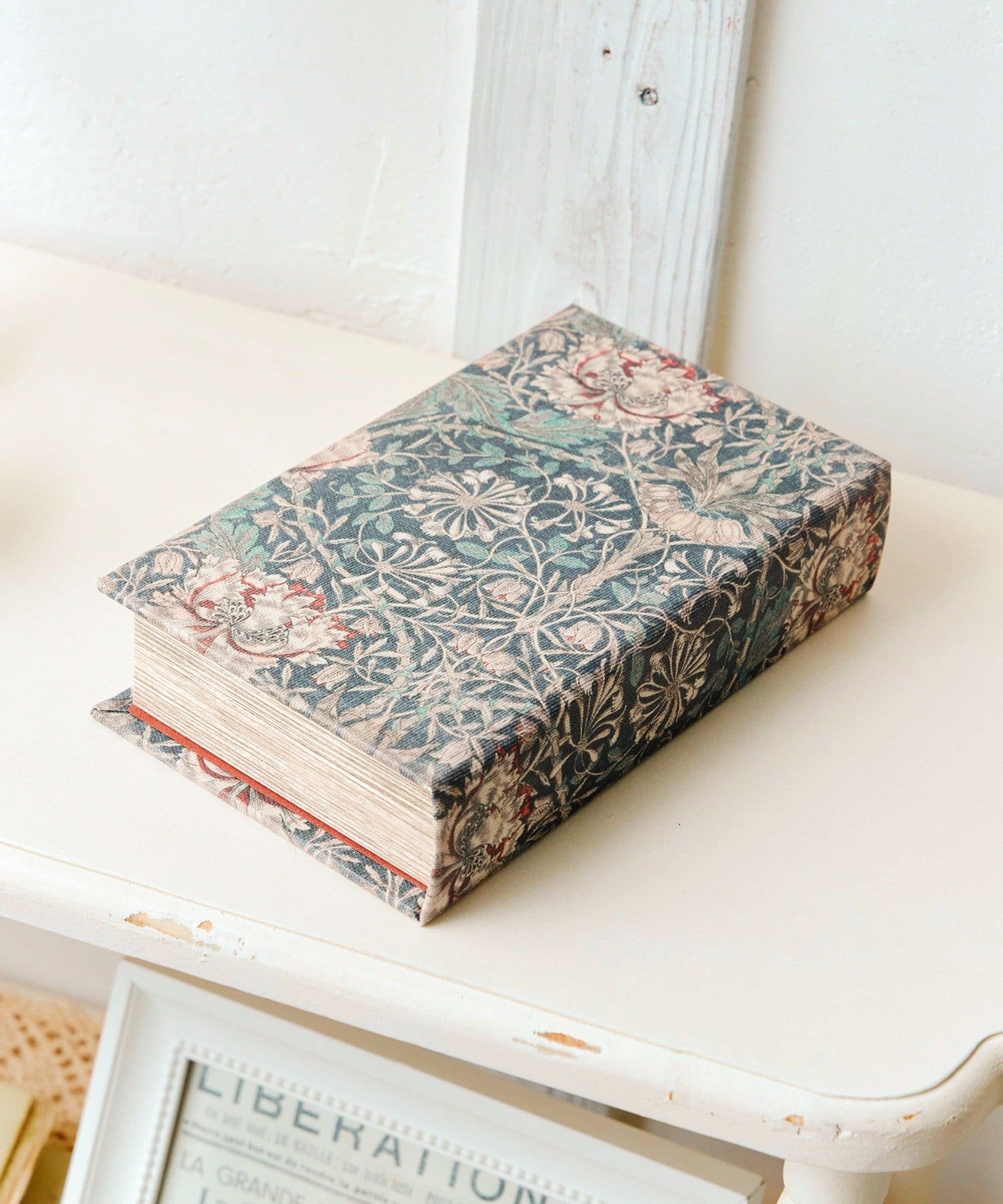 salut!(サリュ) エンプティブック