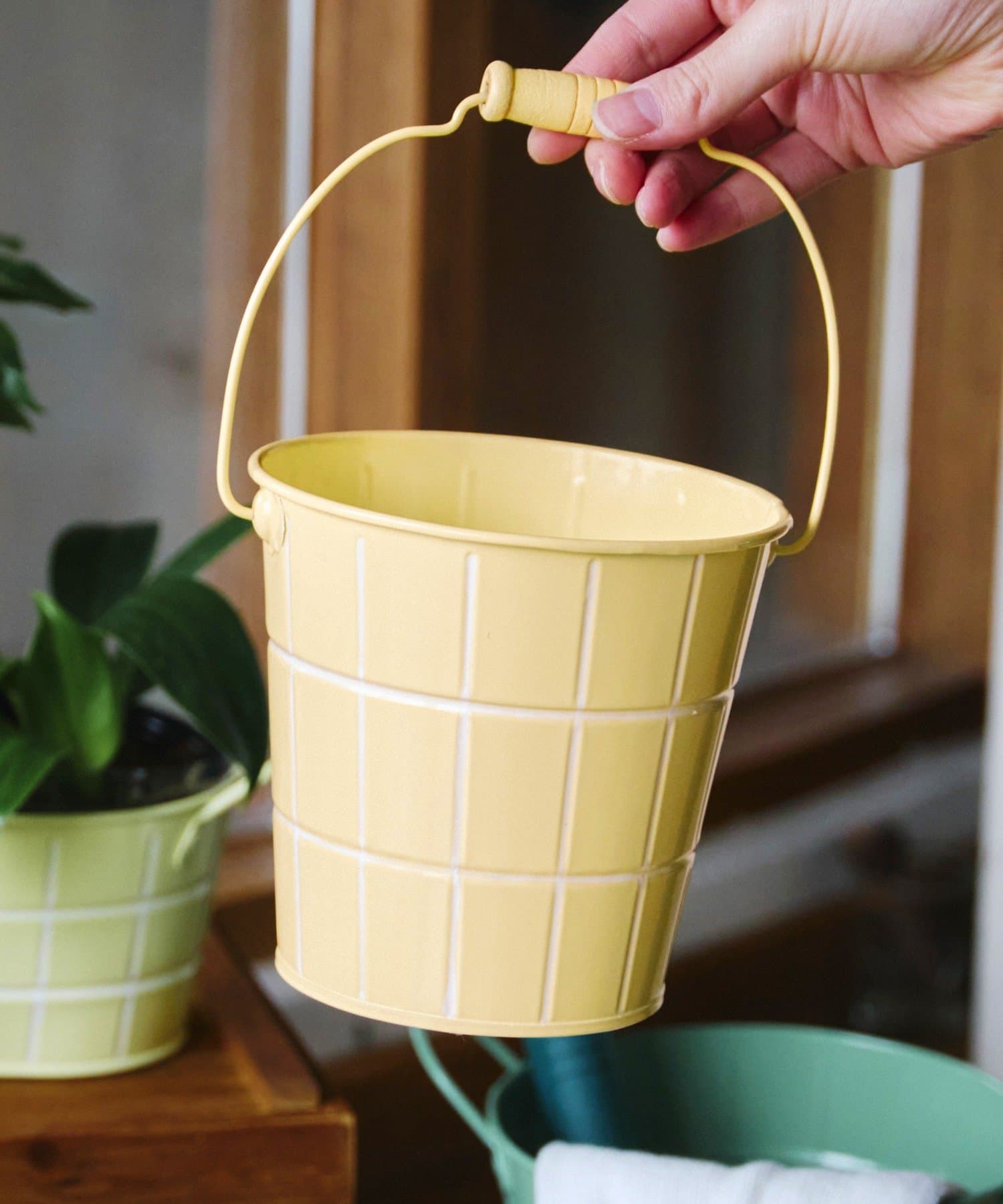 salut!(サリュ) タイルデザインブリキバケツ