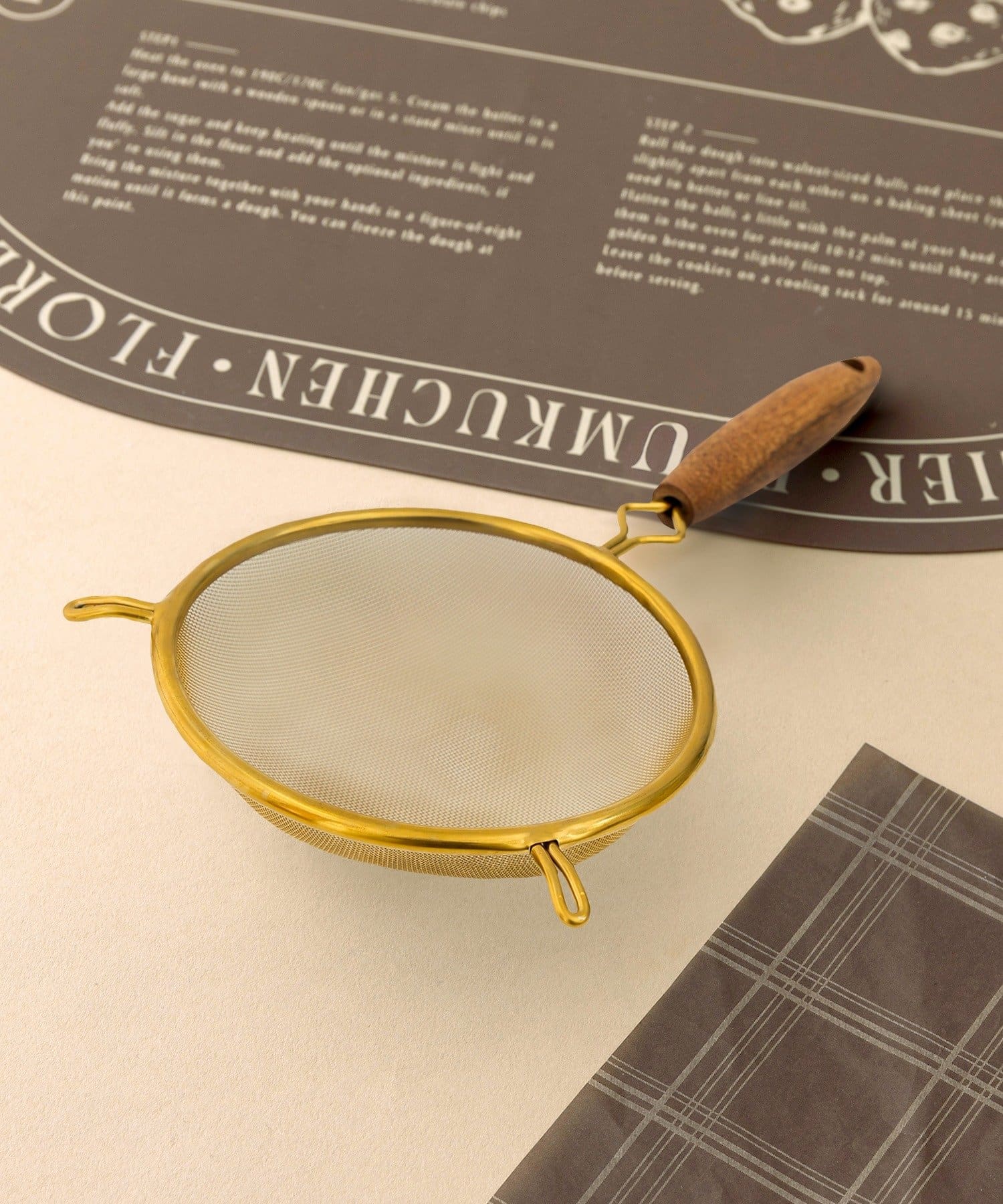 3COINS(スリーコインズ) ストレーナー／Valentine