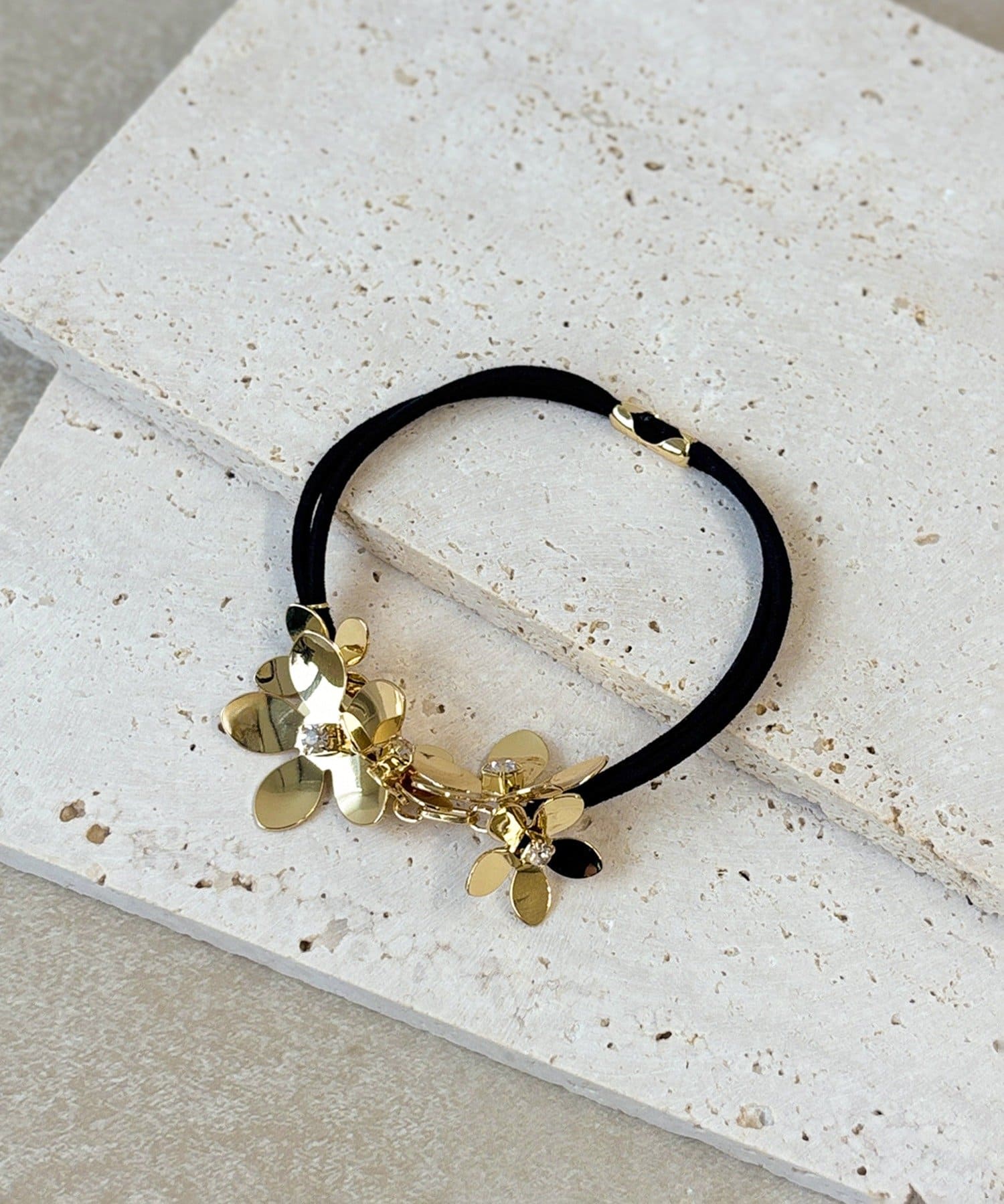 3COINS(スリーコインズ) メタルフラワーポニー