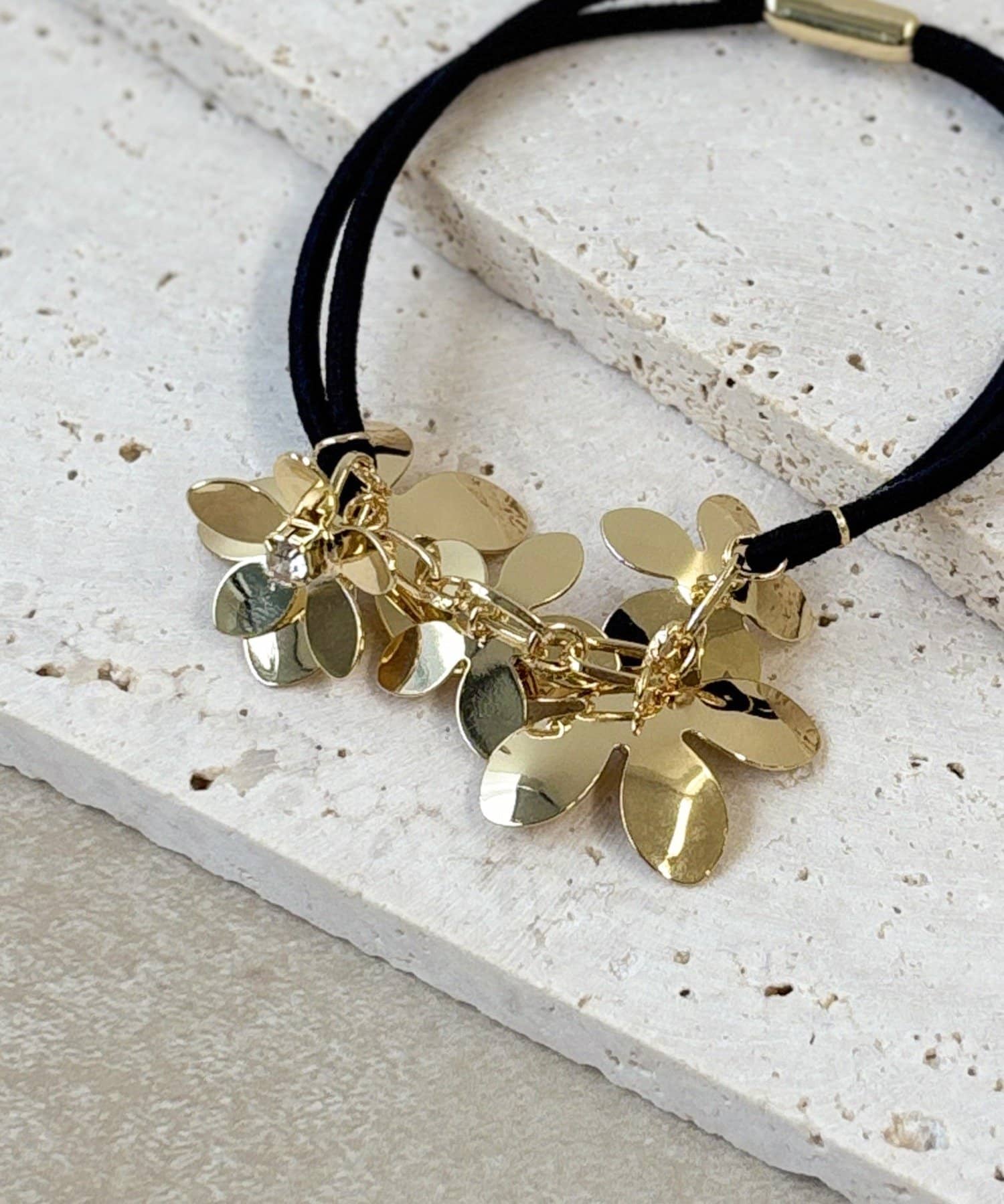 3COINS(スリーコインズ) メタルフラワーポニー