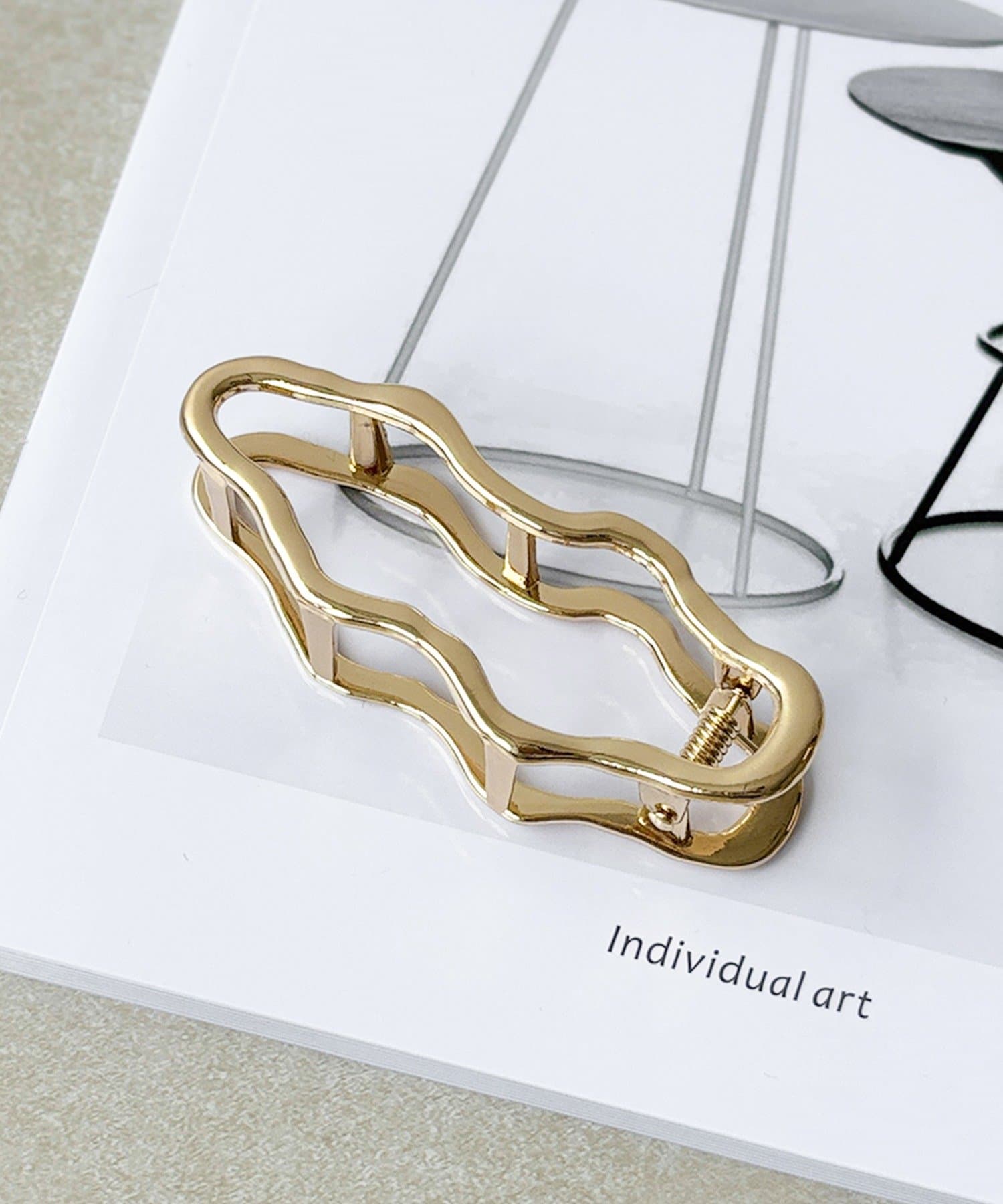 3COINS(スリーコインズ) メタルウェーブバナナ