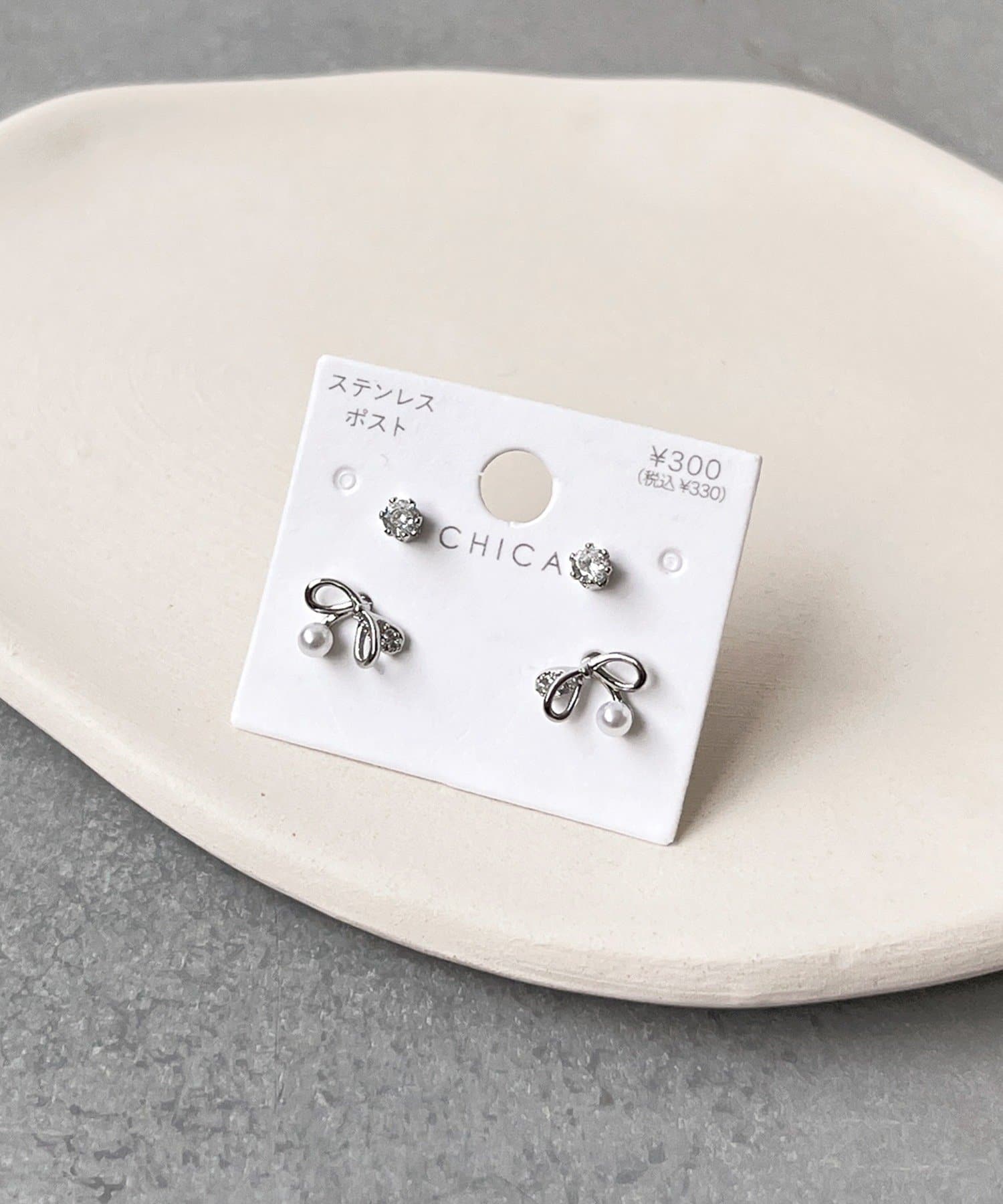 3COINS(スリーコインズ) リボンピアス4個セット