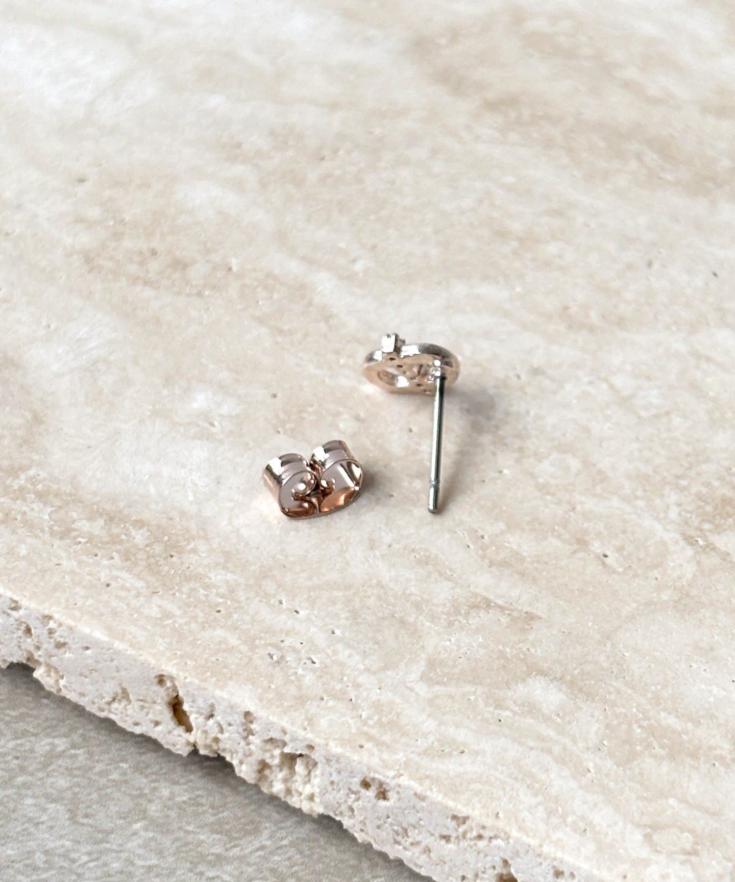 3COINS(スリーコインズ) センターラインラウンドピアス