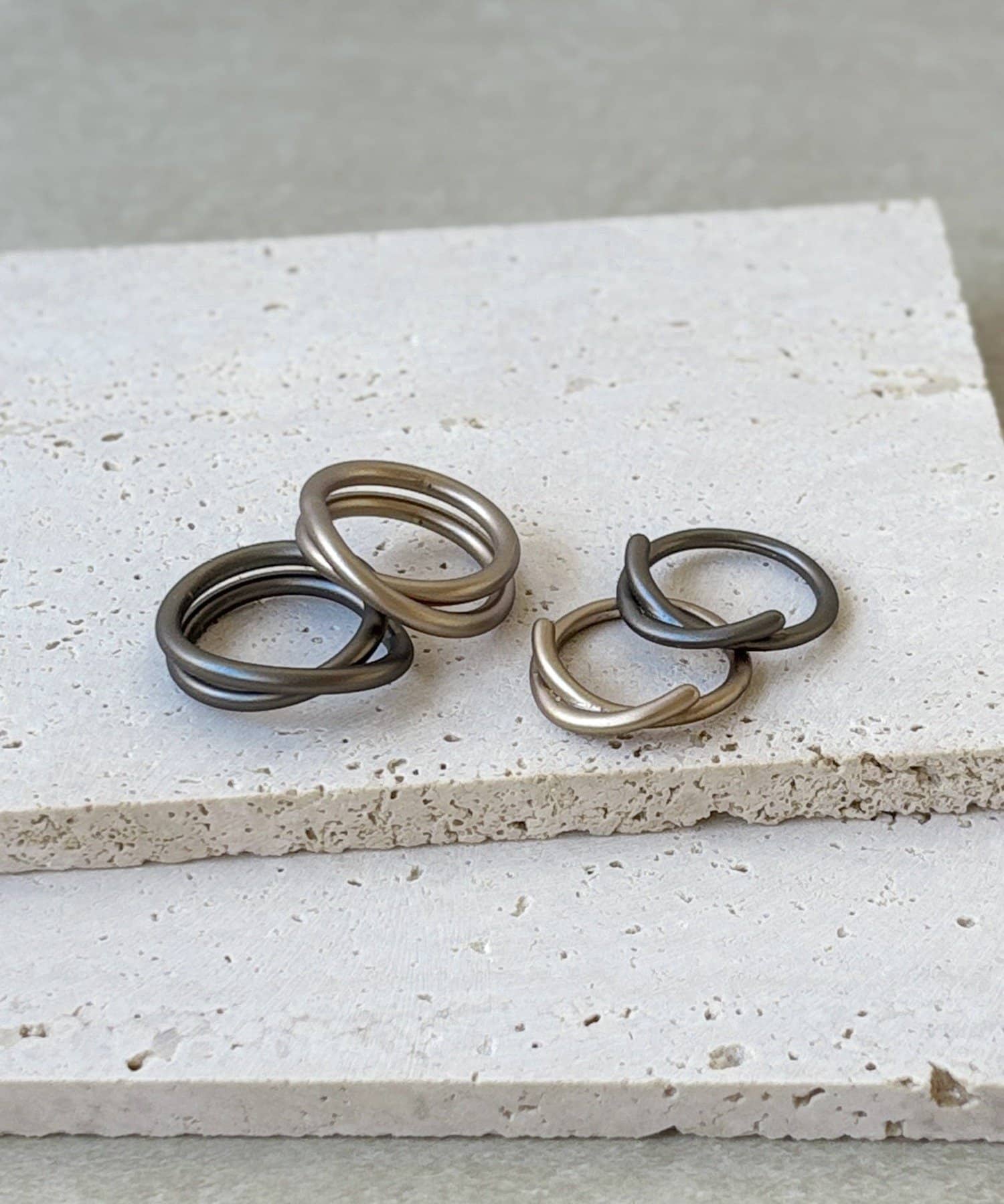 3COINS(スリーコインズ) マットクロスリング