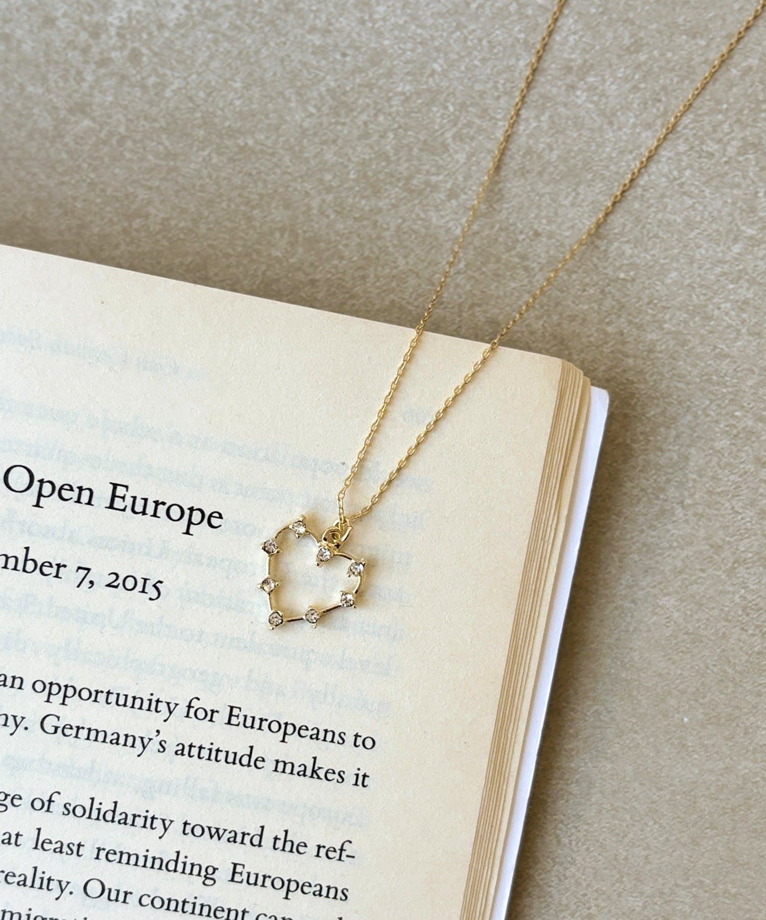 3COINS(スリーコインズ) ストーンハートショートネックレス