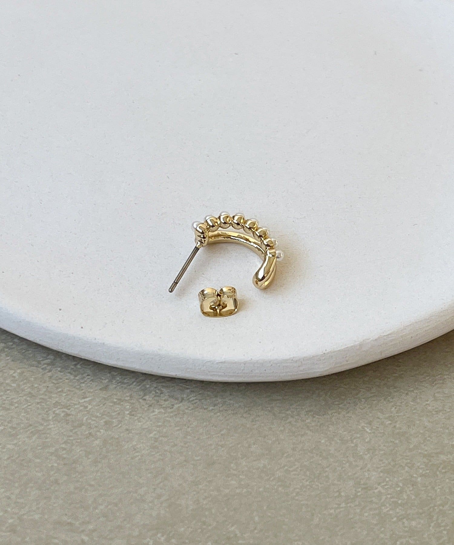 3COINS(スリーコインズ) パール2連フープピアス