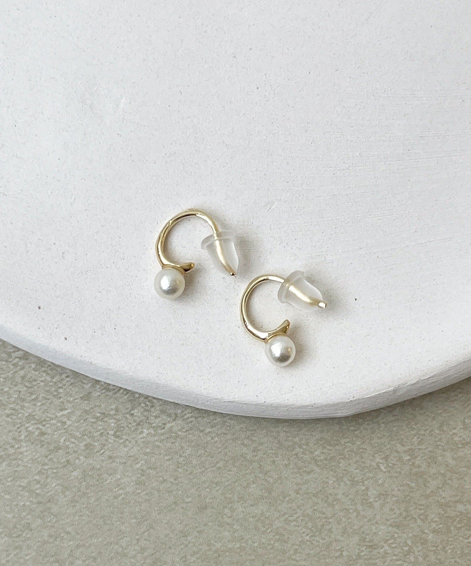 3COINS(スリーコインズ) フックパールピアス