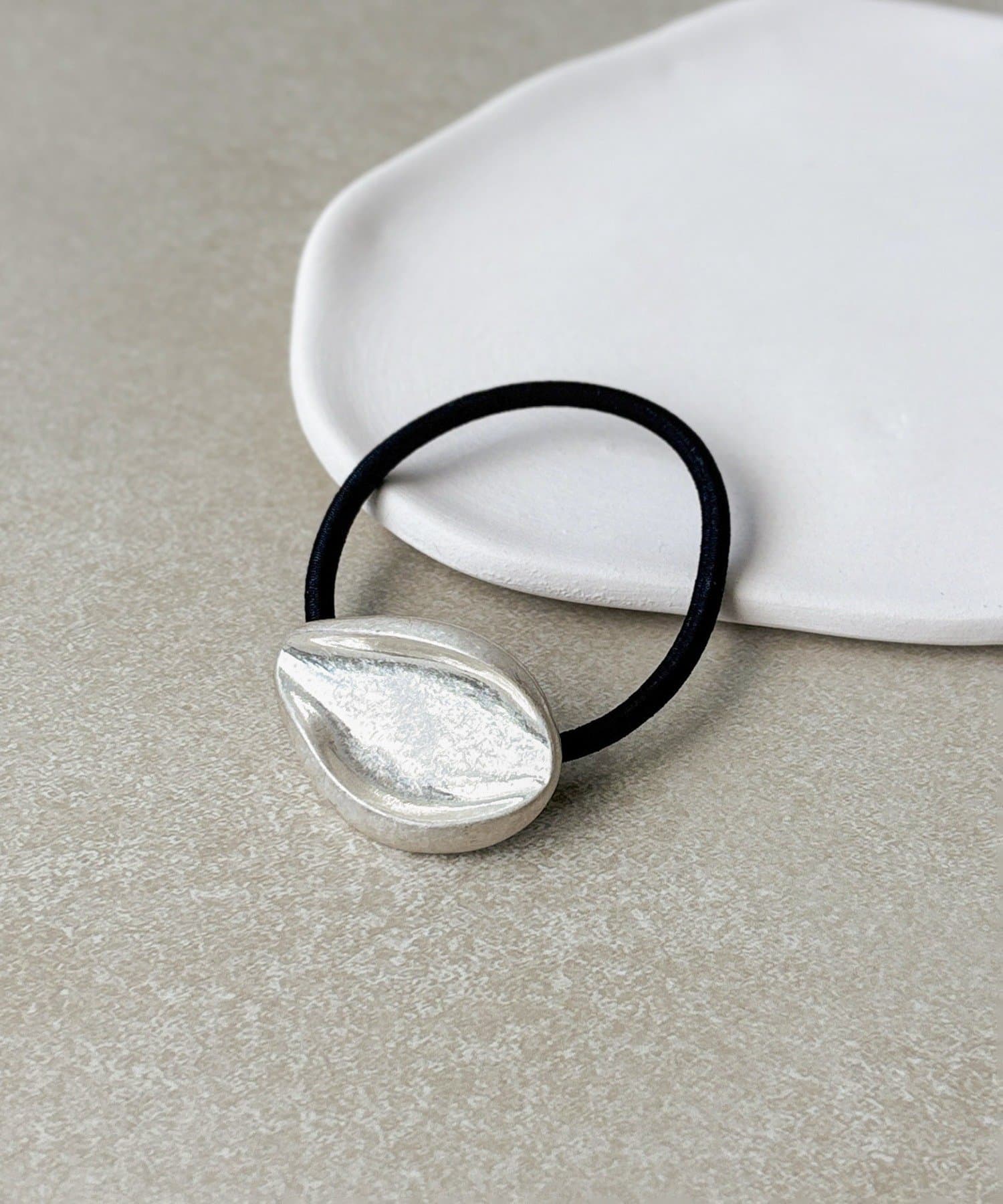 3COINS(スリーコインズ) ヘンケイメタルポニー