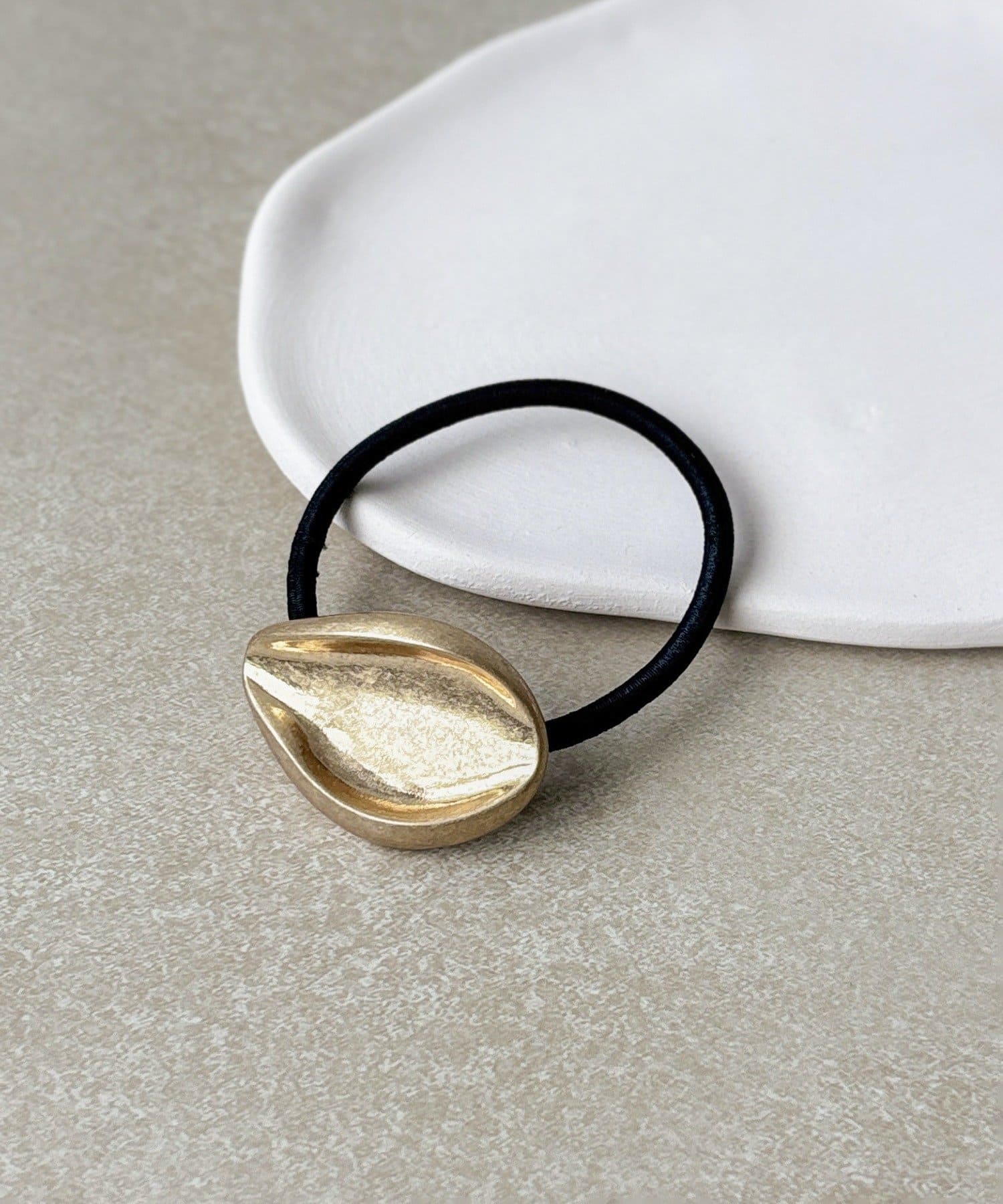 3COINS(スリーコインズ) ヘンケイメタルポニー