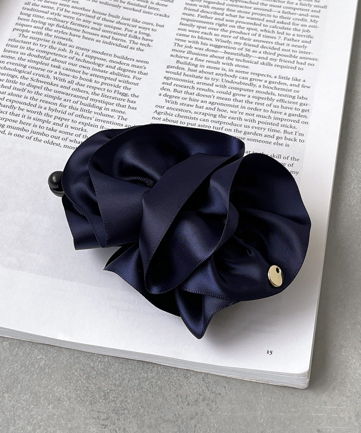 3COINS(スリーコインズ) サテンドレープバナナ