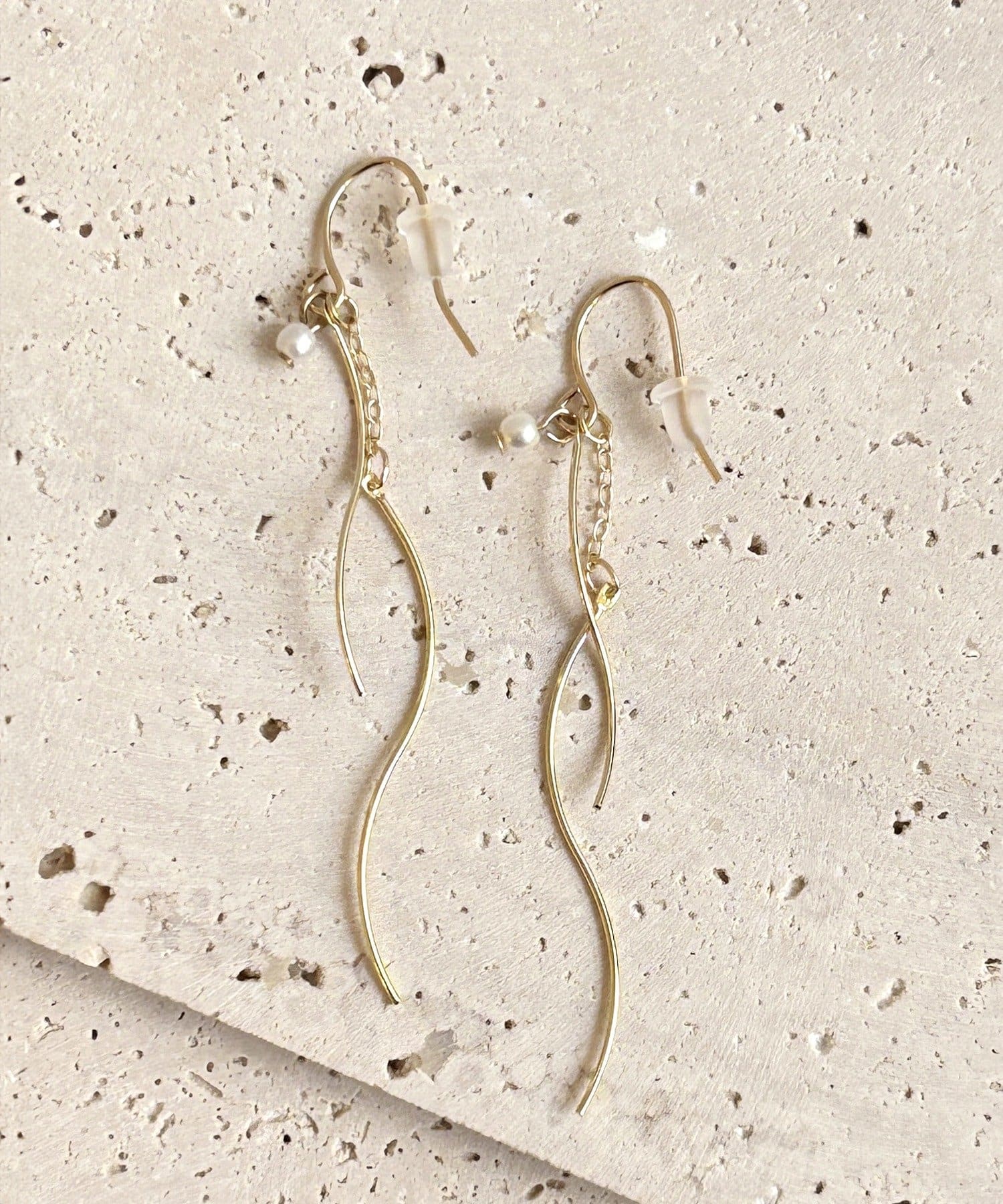 3COINS(スリーコインズ) ダブルS字ピアス