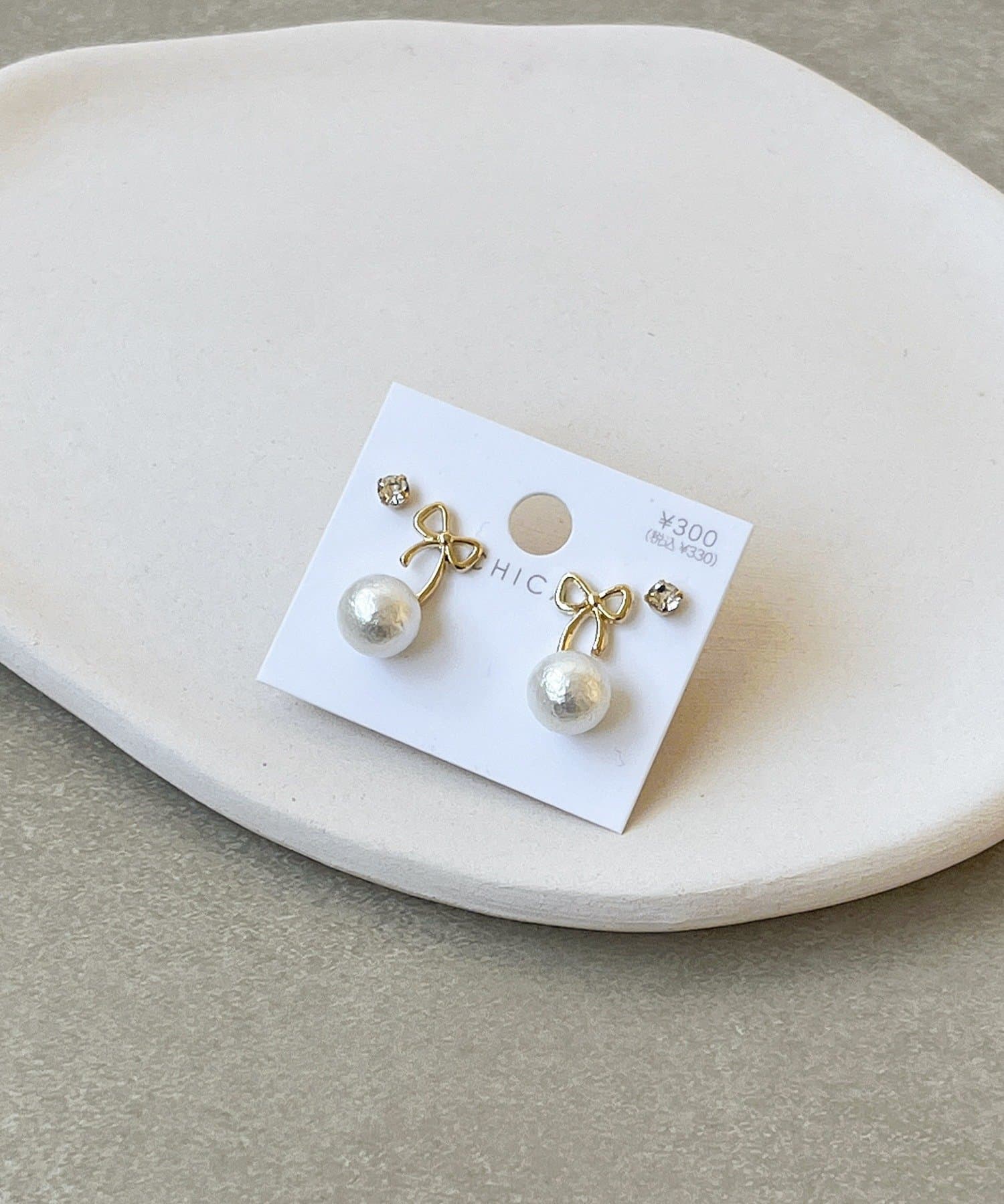 3COINS(スリーコインズ) パールリボンピアス6個セット