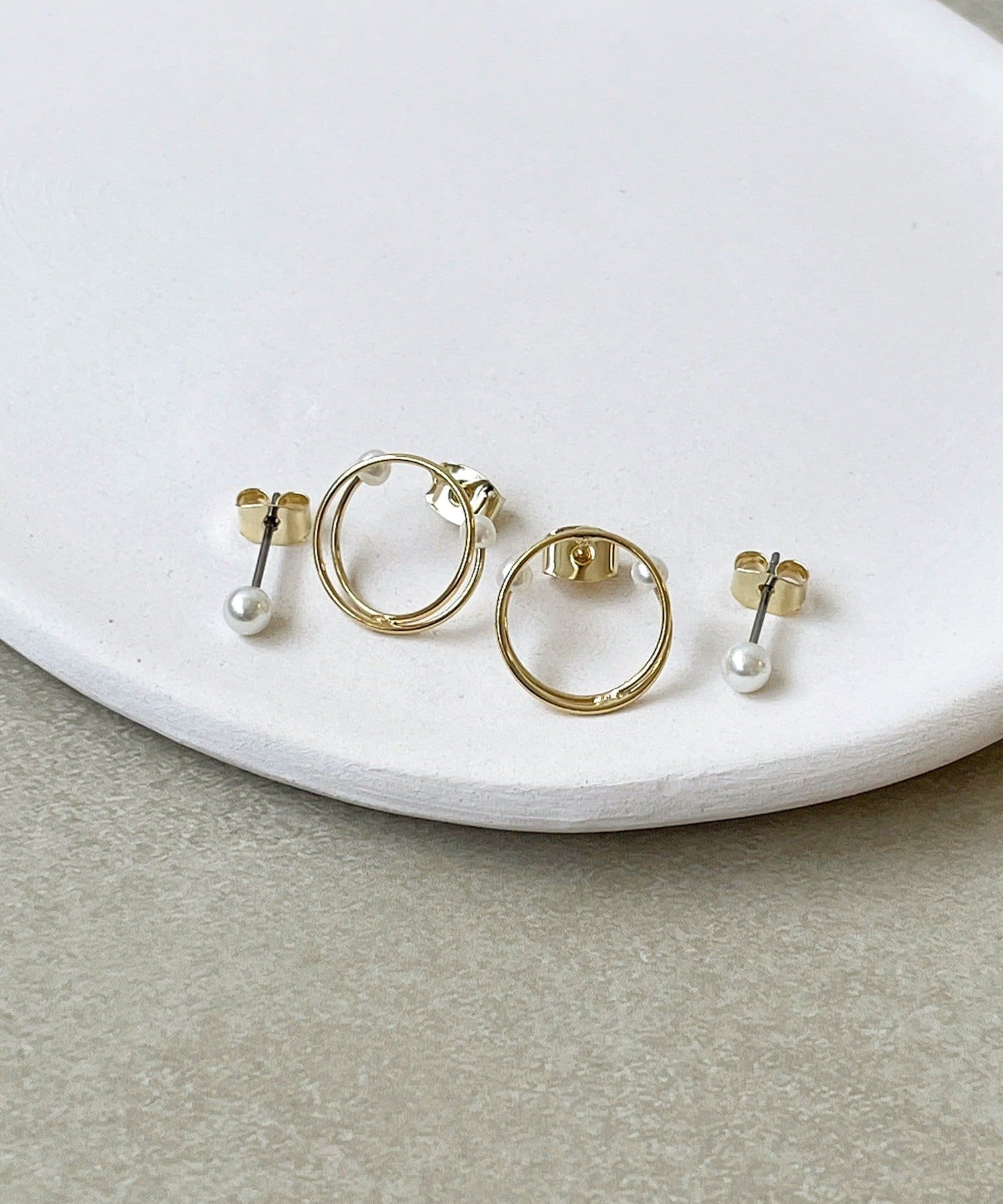 3COINS(スリーコインズ) パールラウンドピアス4個セット