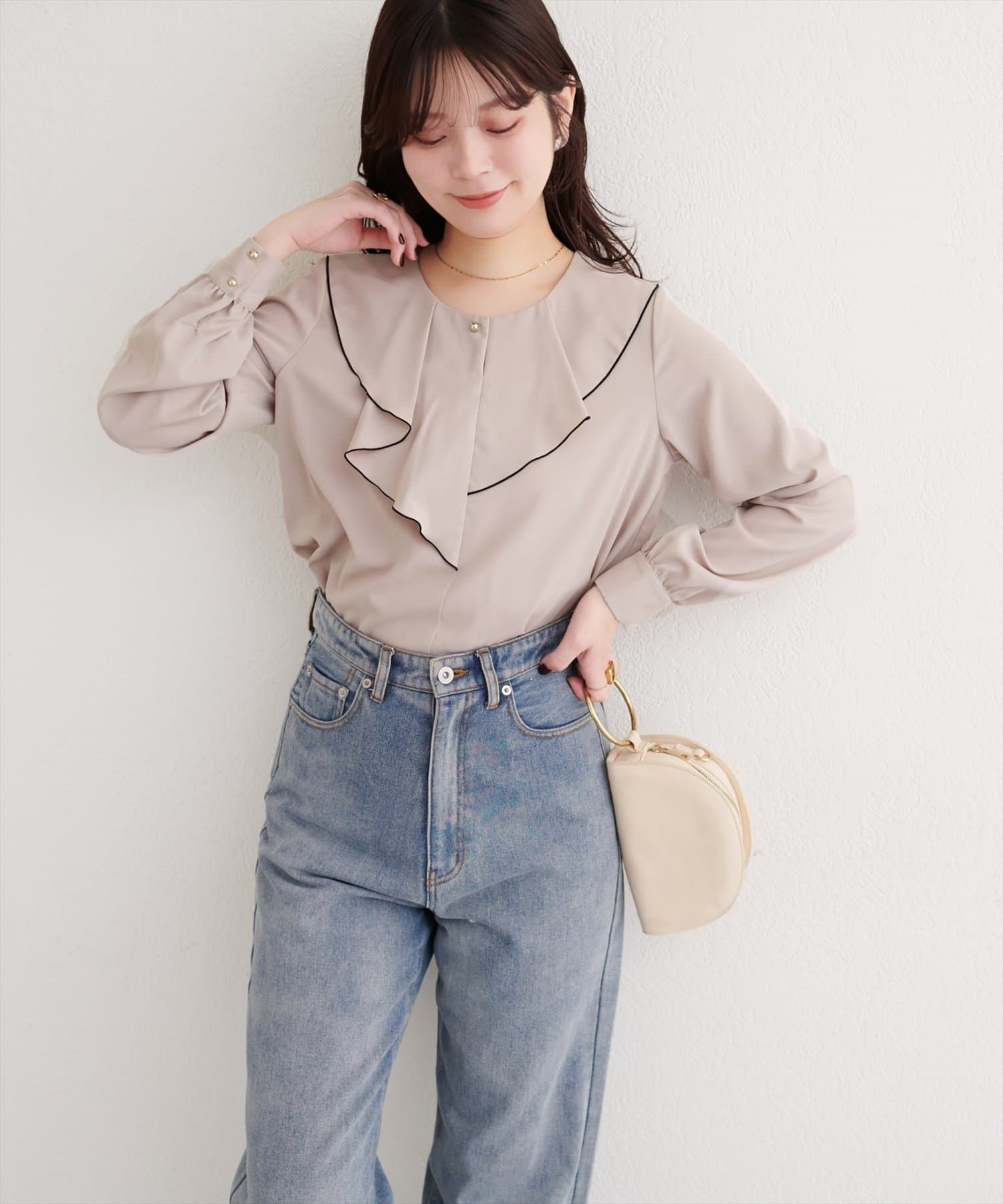 natural couture(ナチュラルクチュール) フロントフリルブラウス