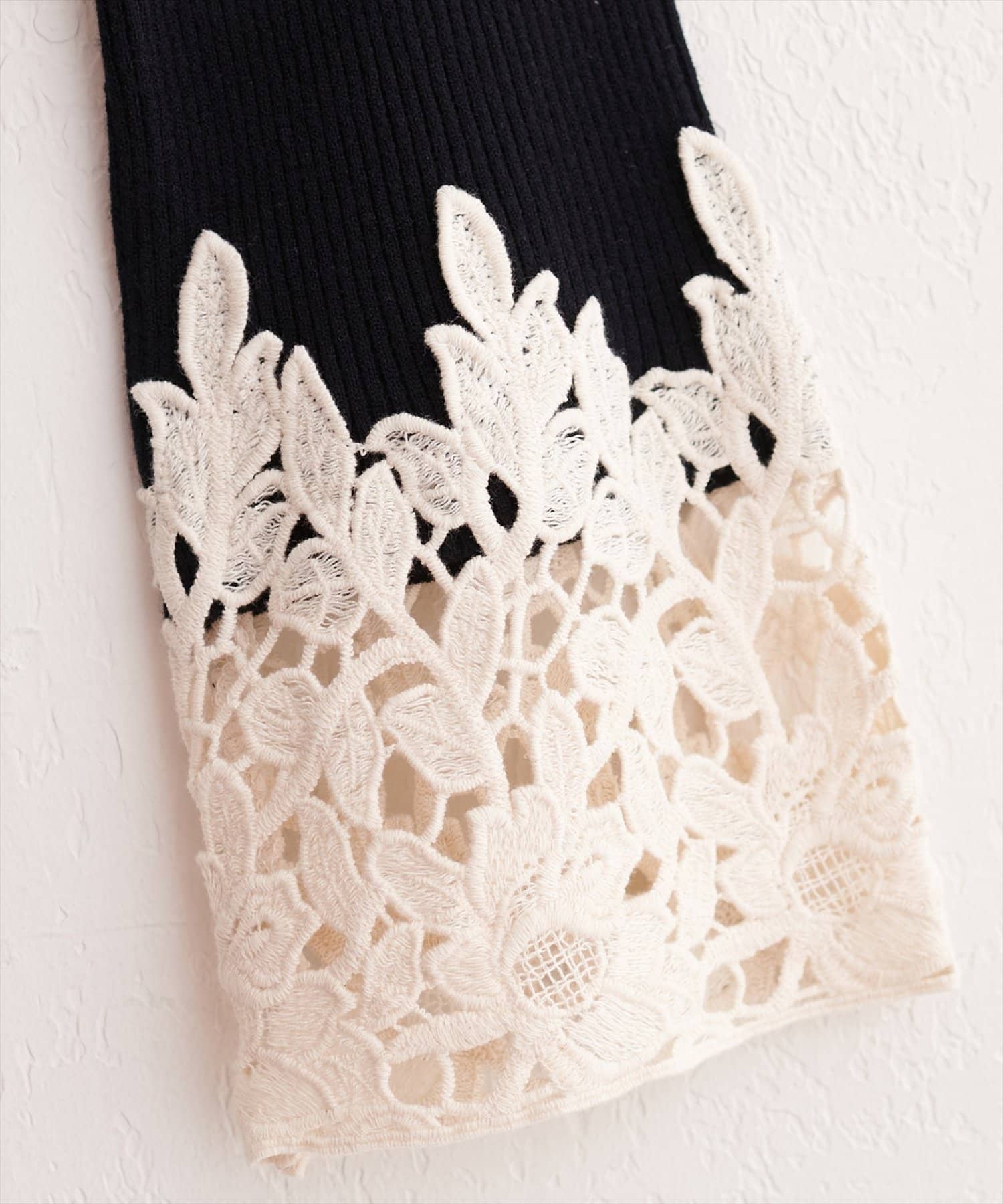 natural couture(ナチュラルクチュール) 袖口レースリブニットプルオーバー