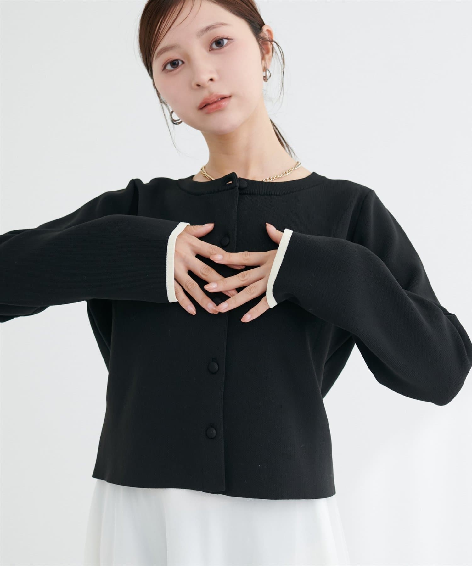 natural couture(ナチュラルクチュール) 袖口配色ショート丈カーディガン