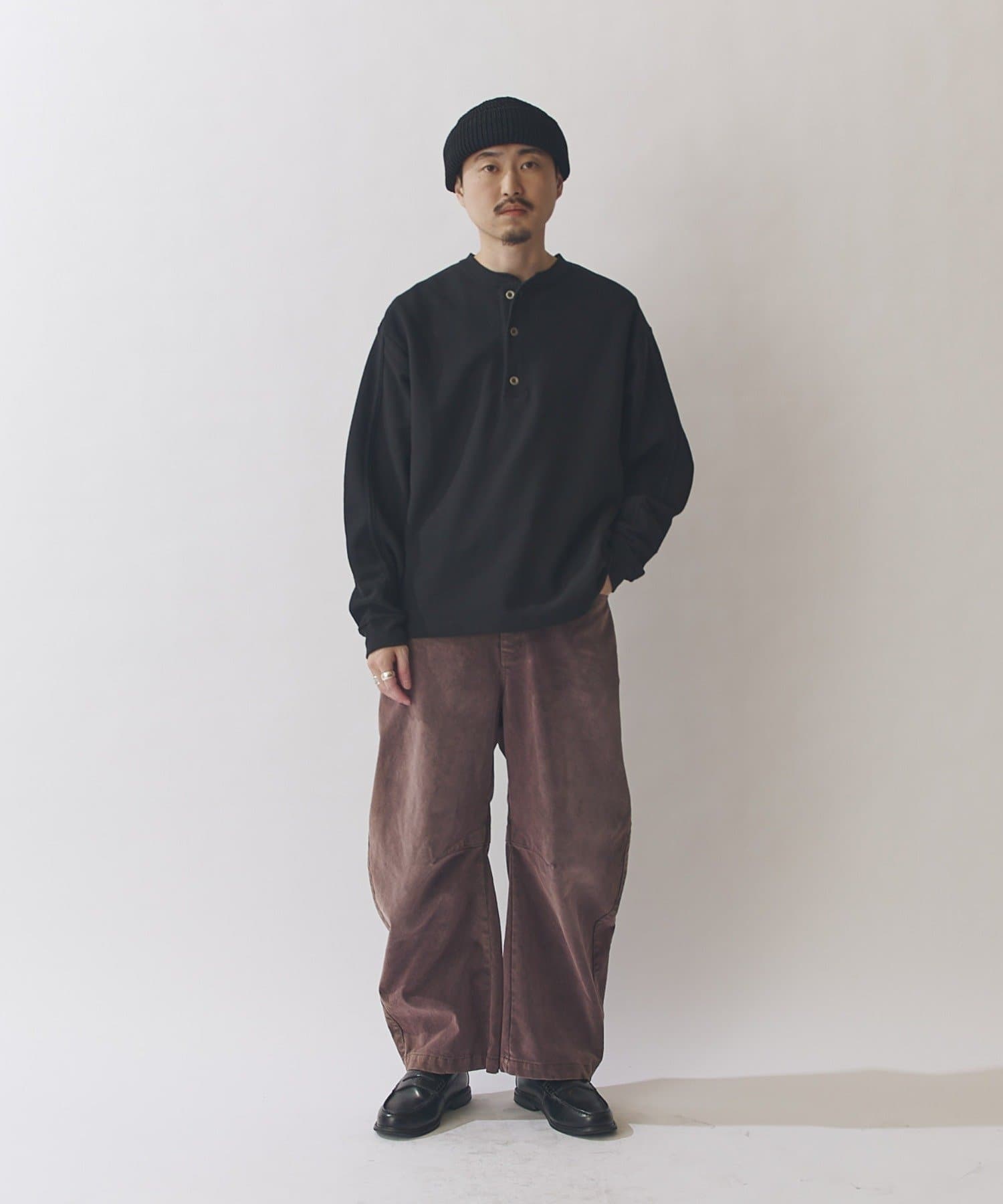 Lui's(ルイス) フロッキーカーブデニムパンツ