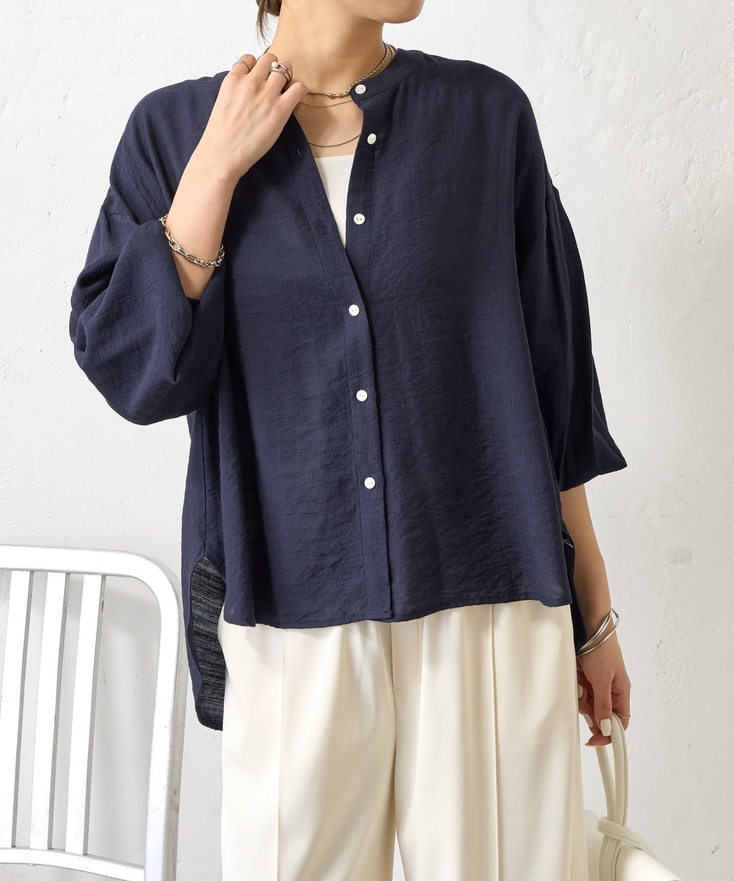 Jena　espace merveilleux(ジェナ　エスパスメルヴェイユ) 【後ろ姿まで、抜かりなく】リネンライクバックタックシャツ