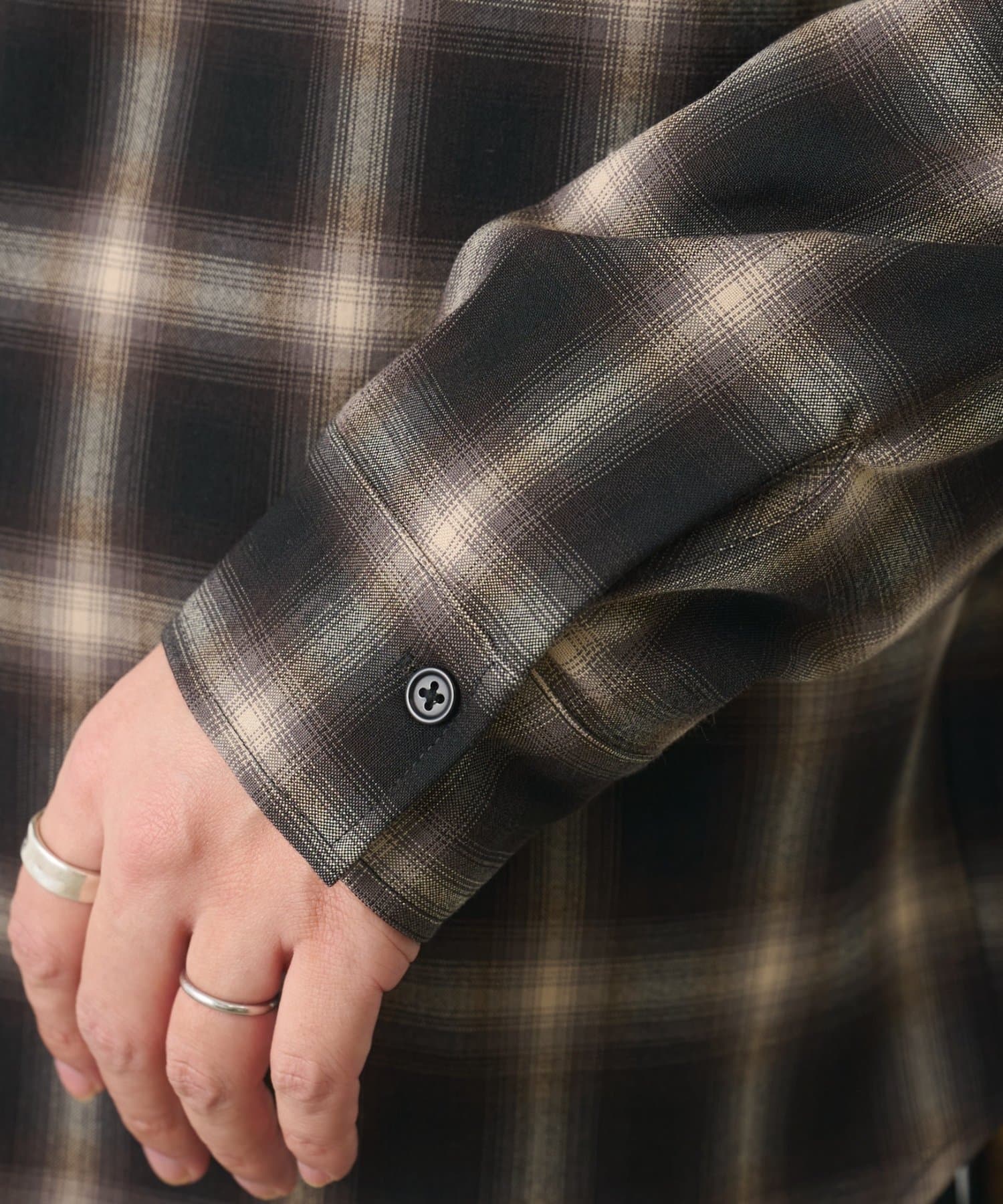 COLONY 2139(コロニー トゥーワンスリーナイン) シルキーオンブレチェック長袖シャツ