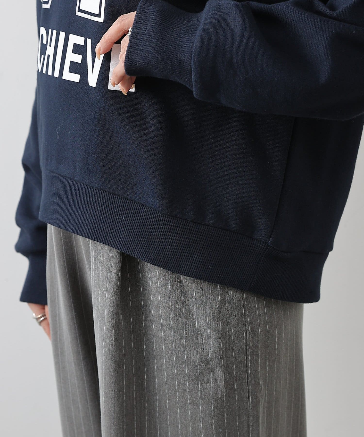 COLONY 2139(コロニー トゥーワンスリーナイン) CYプリント裏毛プルオーバー