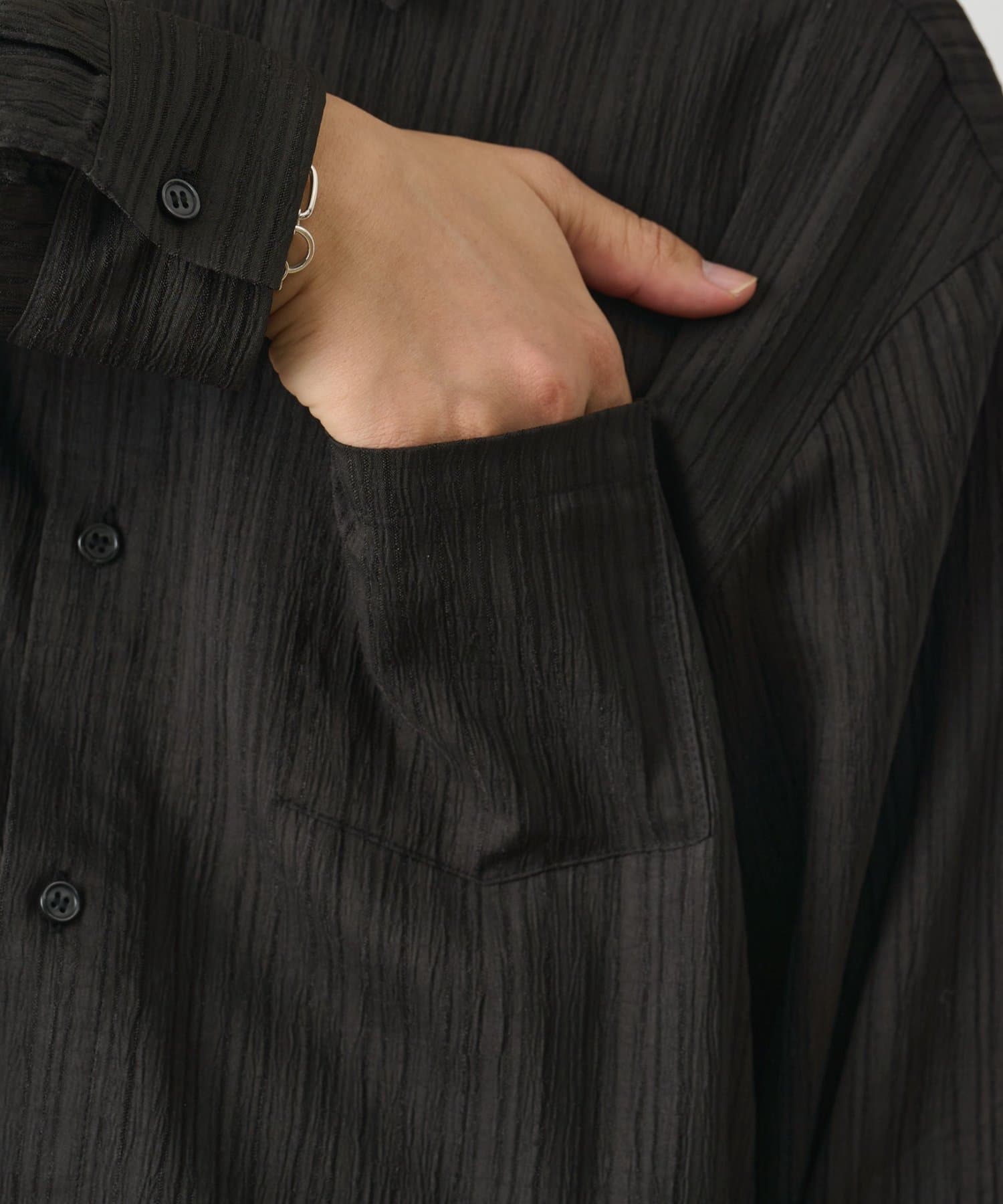 COLONY 2139(コロニー トゥーワンスリーナイン) 楊柳ストライプ長袖シャツ