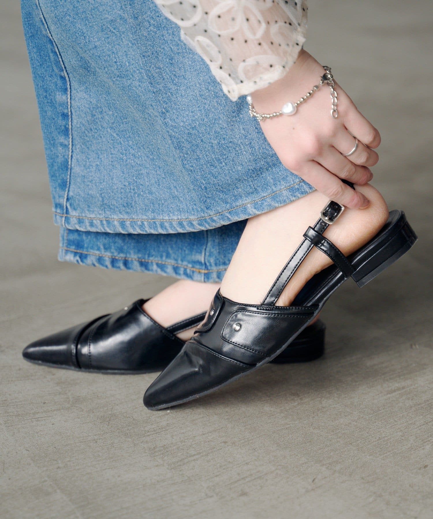 Kastane(カスタネ) スタッズトゥパンプス