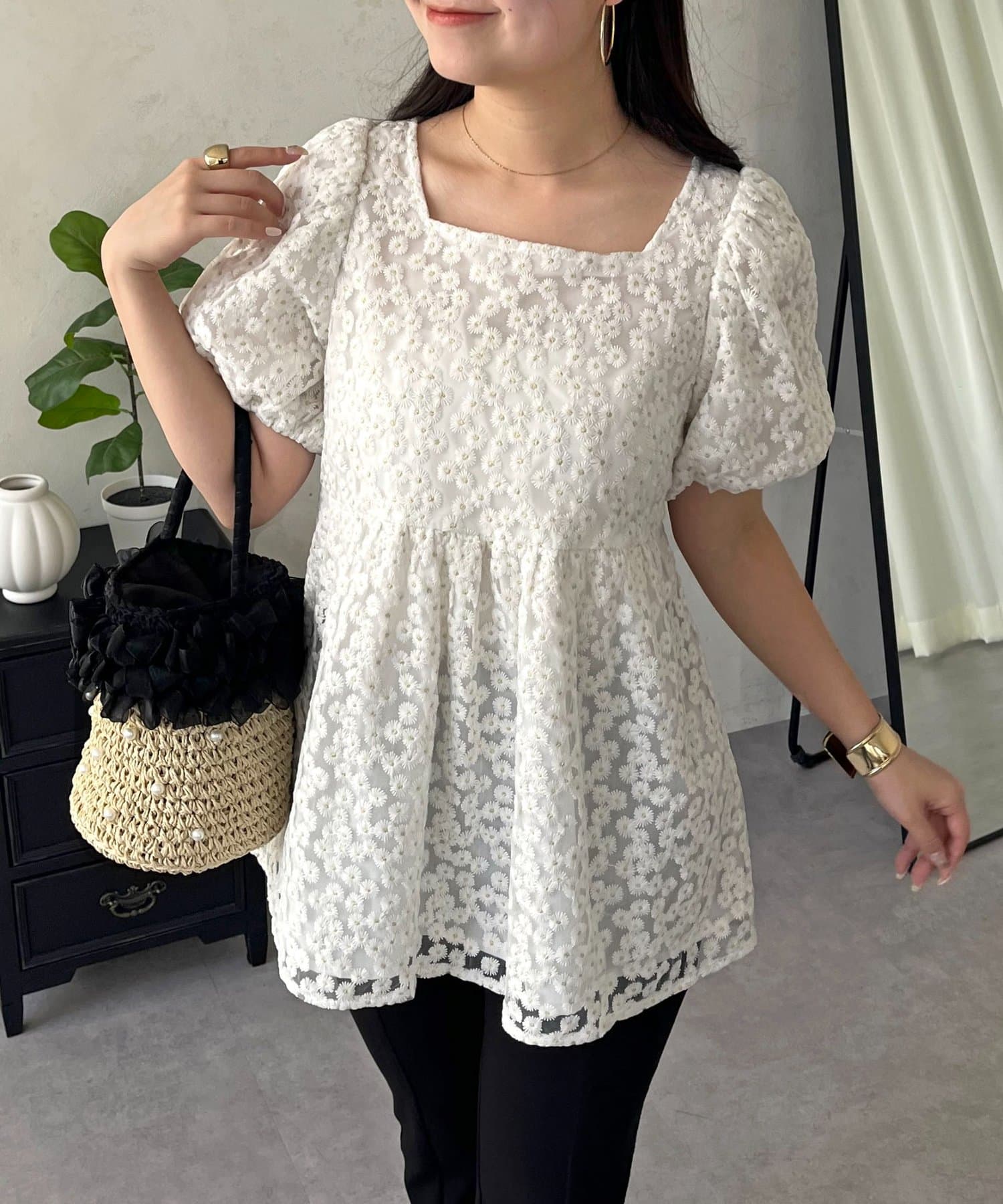 prose verse(プロズヴェール) フラワーチュールレースペプラムブラウス