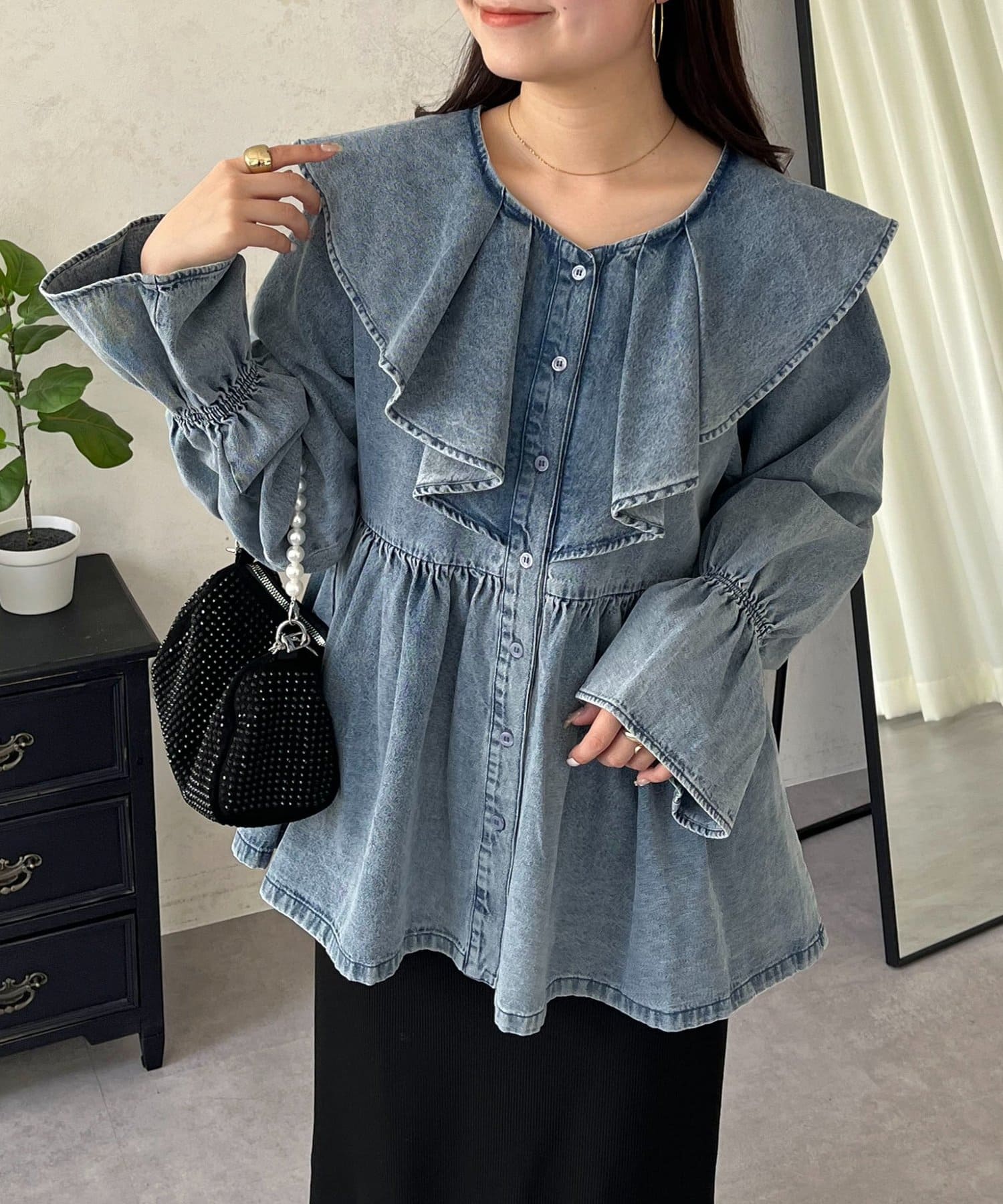 prose verse(プロズヴェール) フリルペプラムデニムブラウス