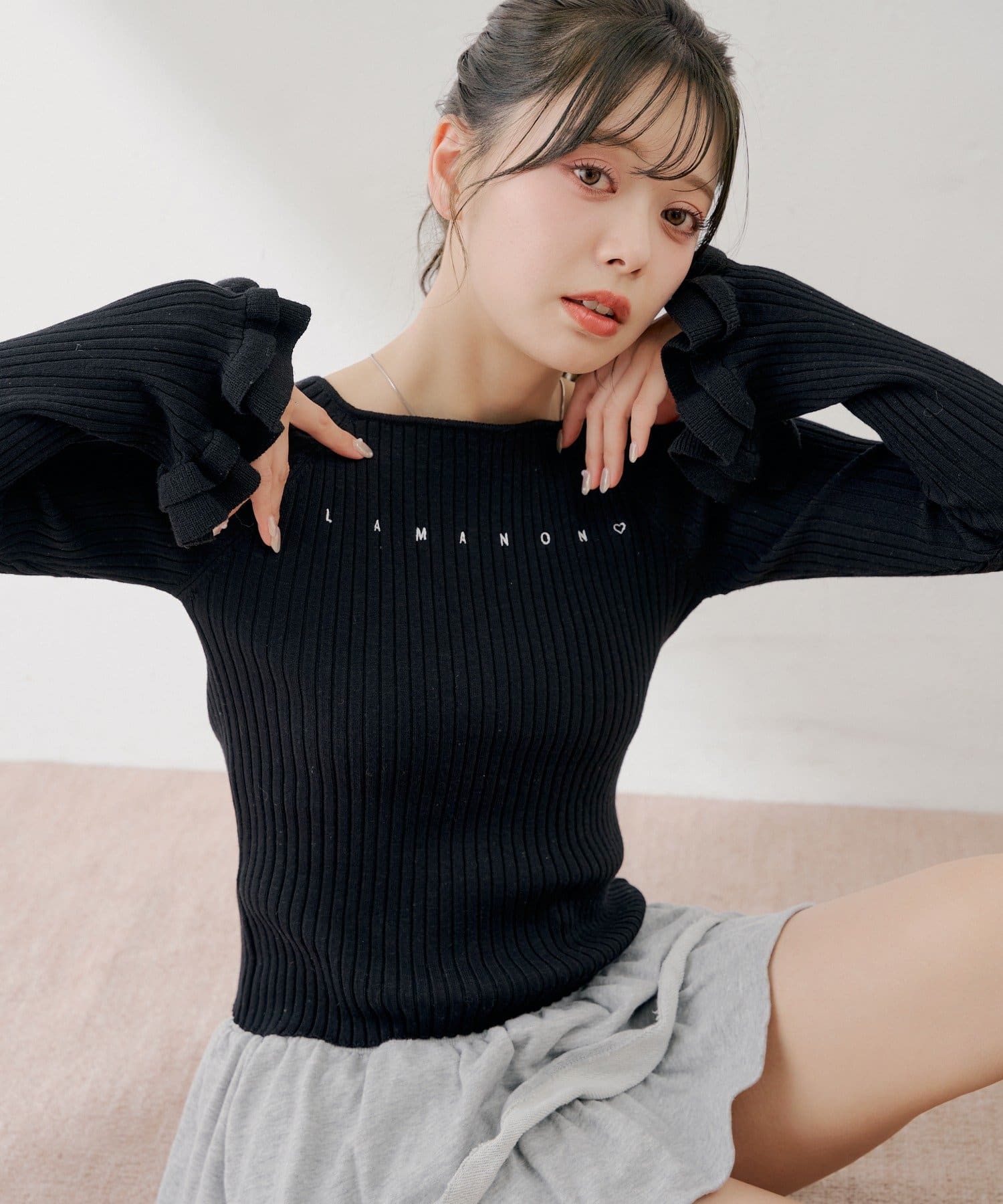 Chico(チコ) 袖フレアニット