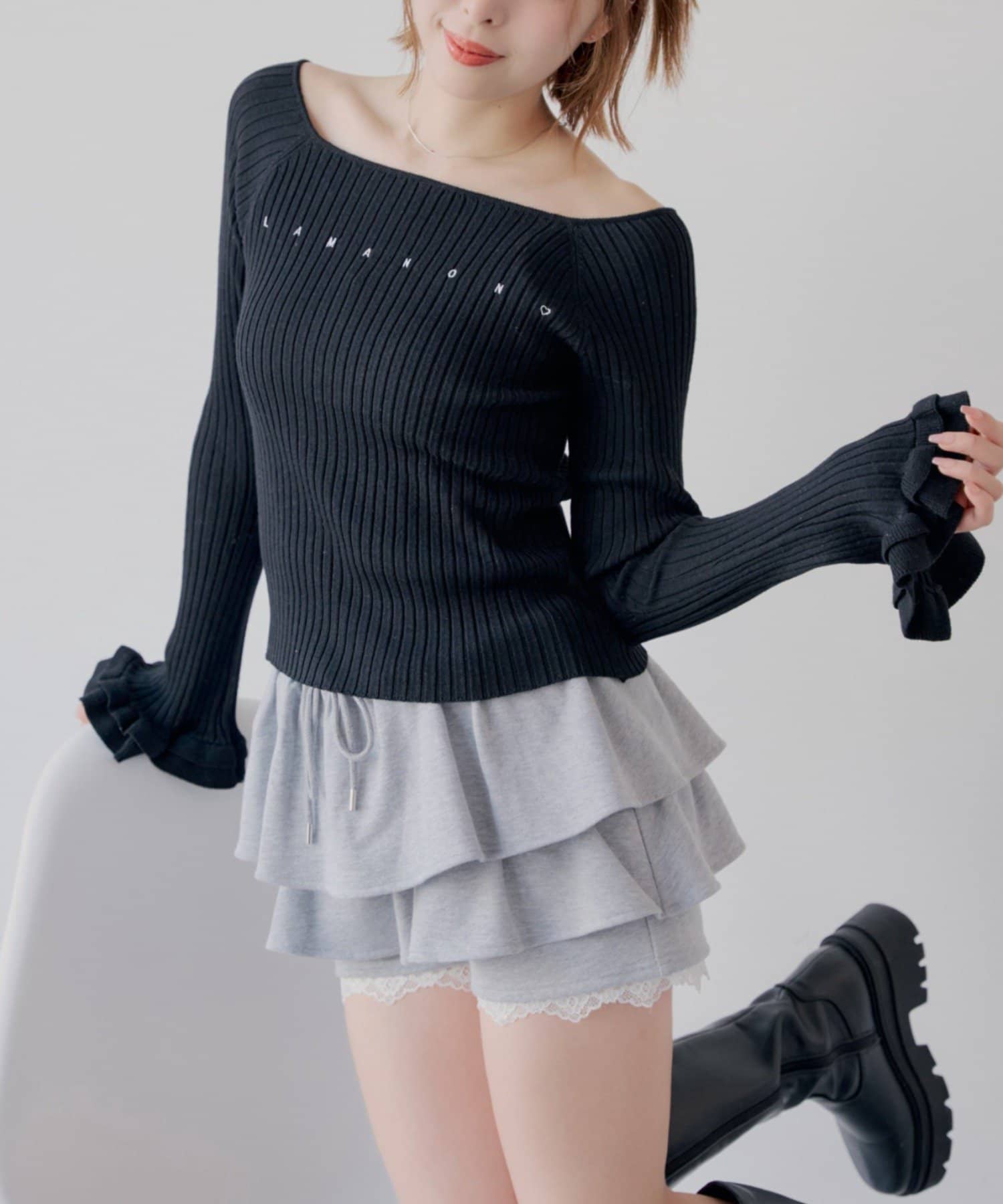 Chico(チコ) 袖フレアニット