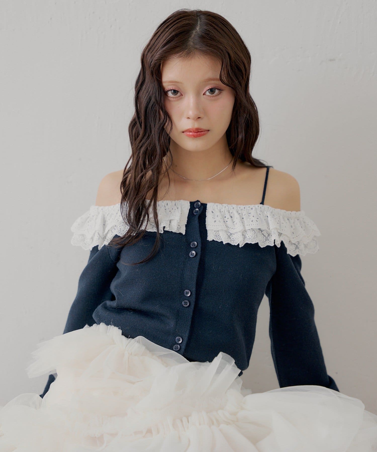 Chico(チコ) 【12/19(金)18時販売】レースティアードオフショルカーディガン