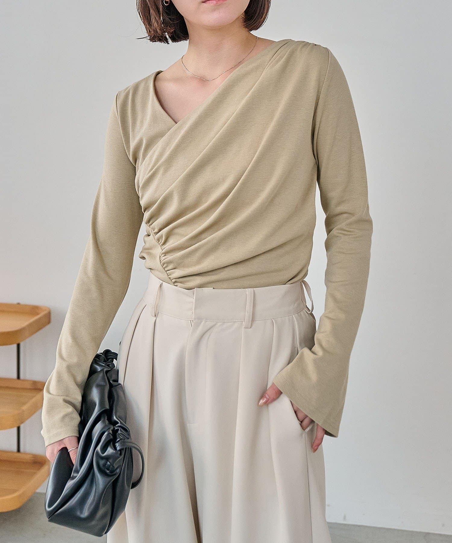 CAPRICIEUX LE'MAGE(カプリシュレマージュ) ドレープアシメネックT