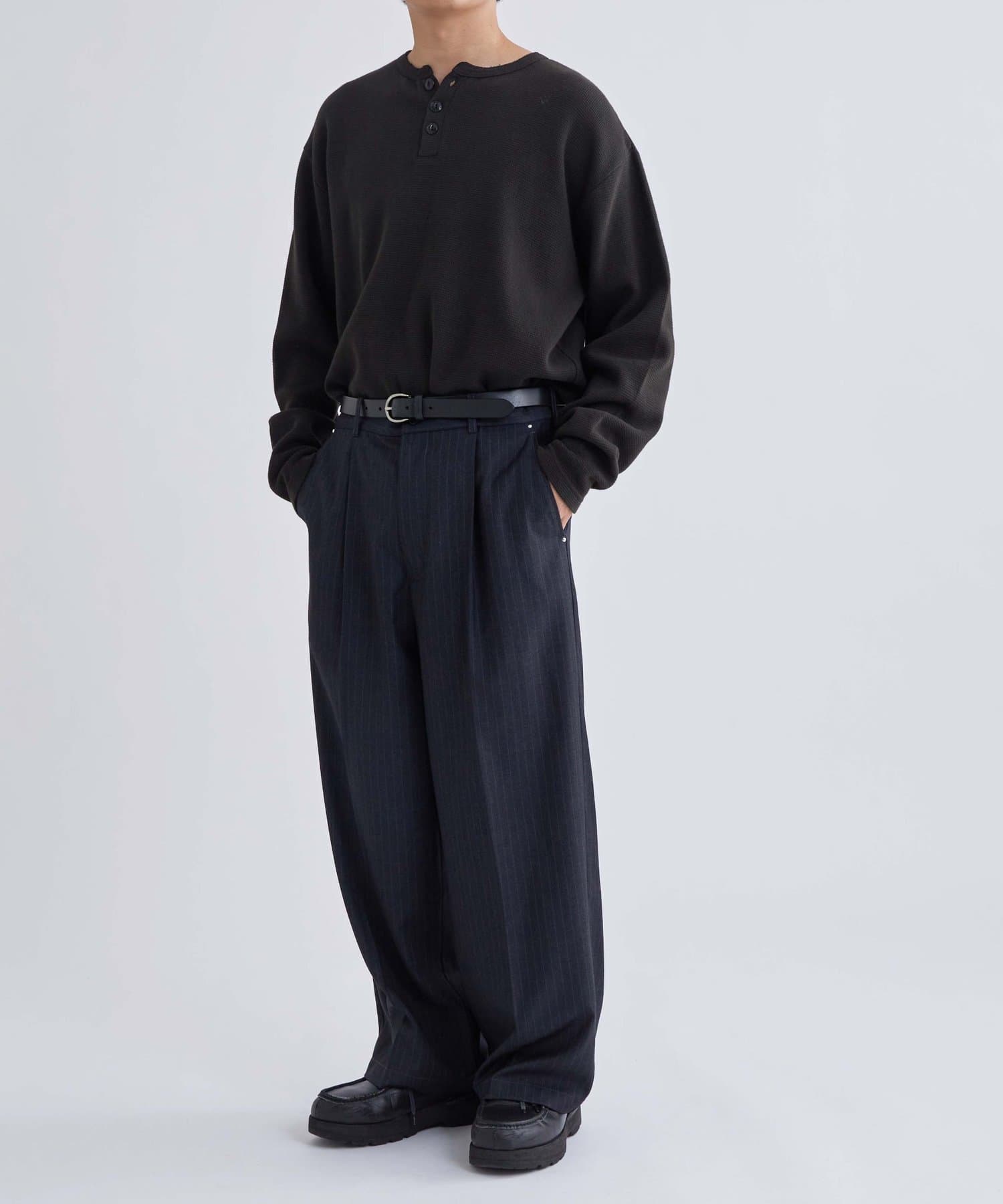 OUTLET(アウトレット) 【WHO'S WHO gallery】ワンタックスタッズスラックス