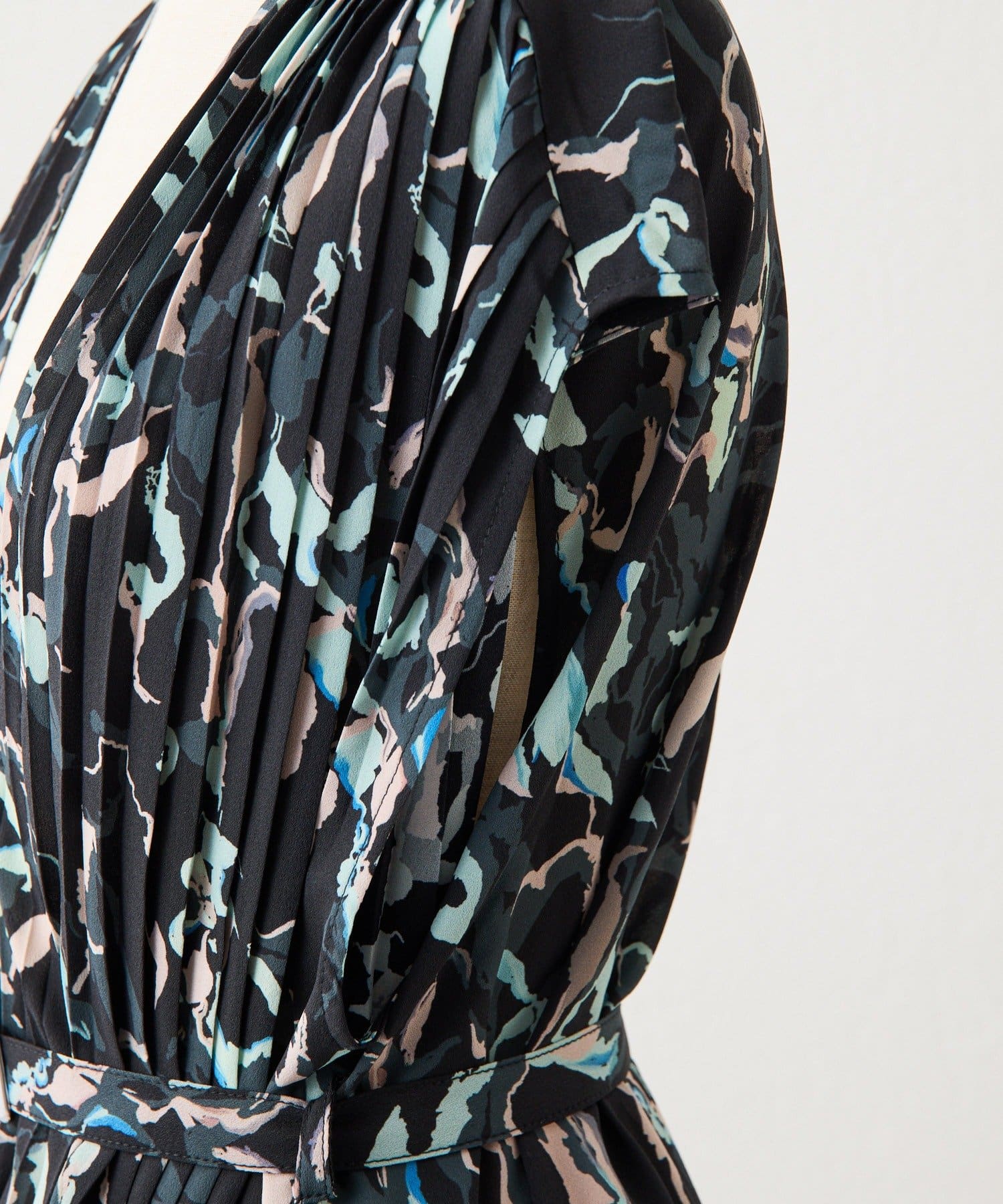 OUTLET(アウトレット) 【ear PAPILLONNER】プリーツジレワンピース【SUM1 STYLE】