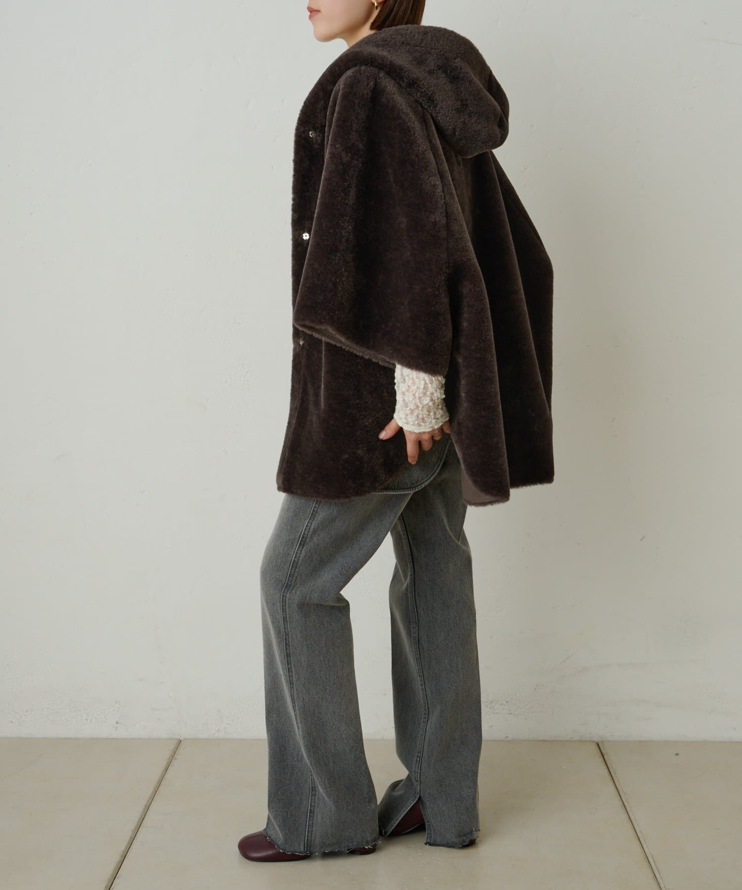 OUTLET(アウトレット) 【Omekashi】ショートファーボンディングポンチョ