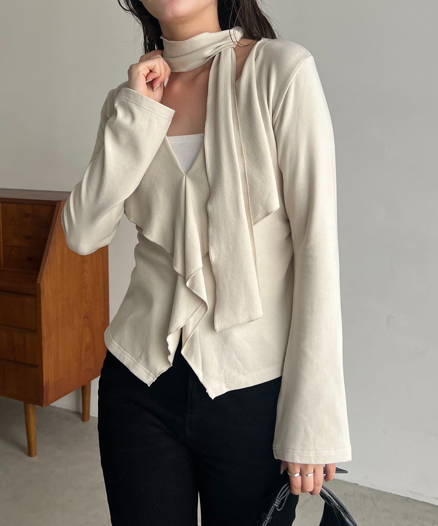 OUTLET(アウトレット) 【CAPRICIEUX LE'MAGE】タイ付ラッフルトップス