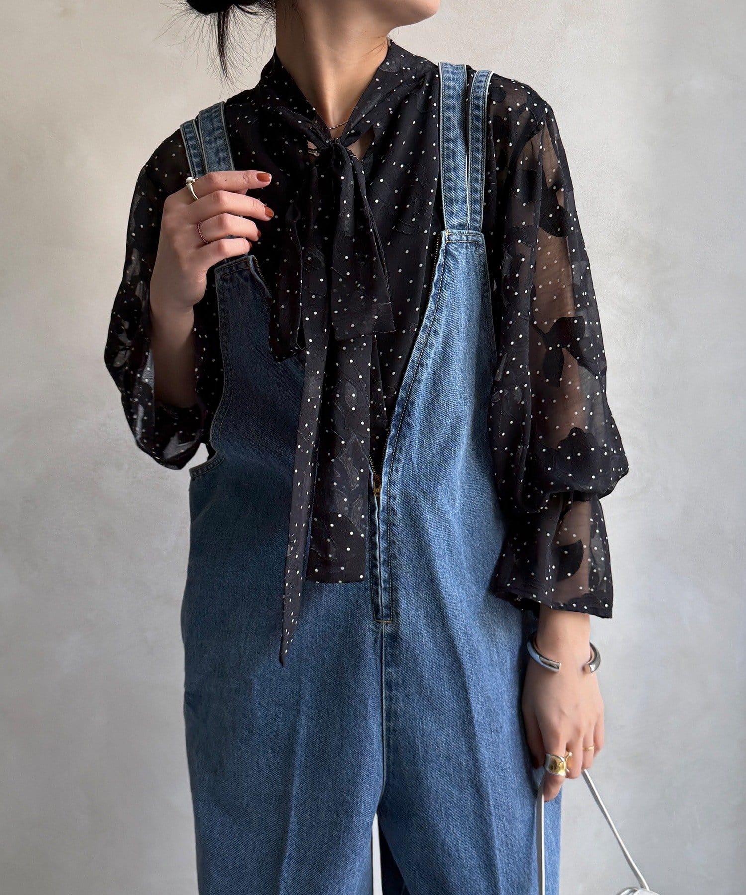 DOUDOU(ドゥドゥ) プリント棒タイブラウス