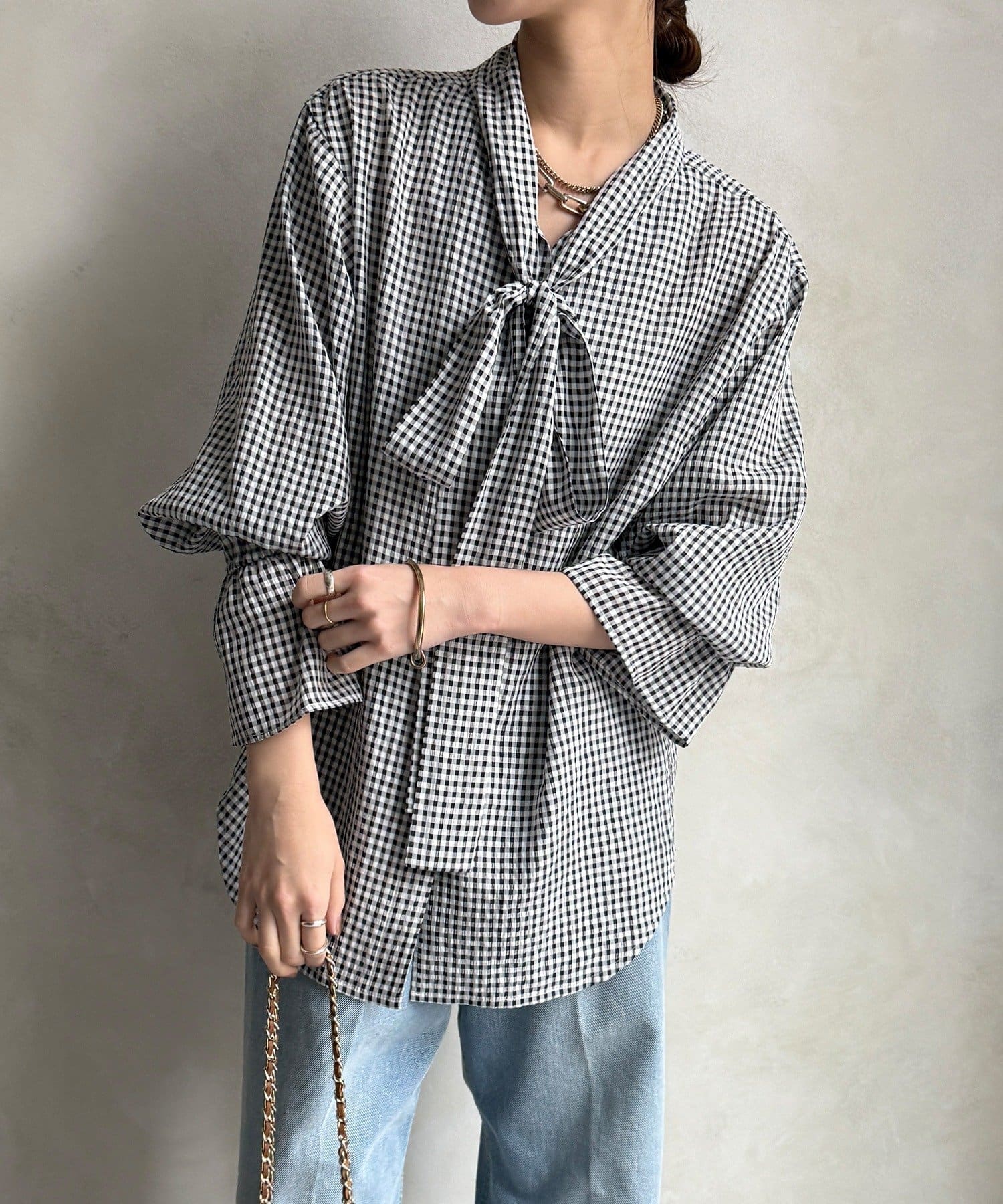 DOUDOU(ドゥドゥ) プリント棒タイブラウス