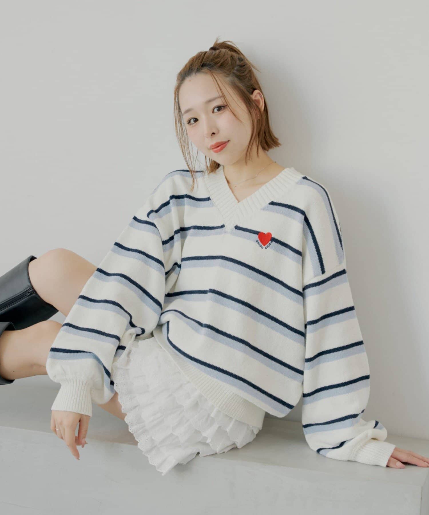 Chico(チコ) Vネックボーダールーズニット