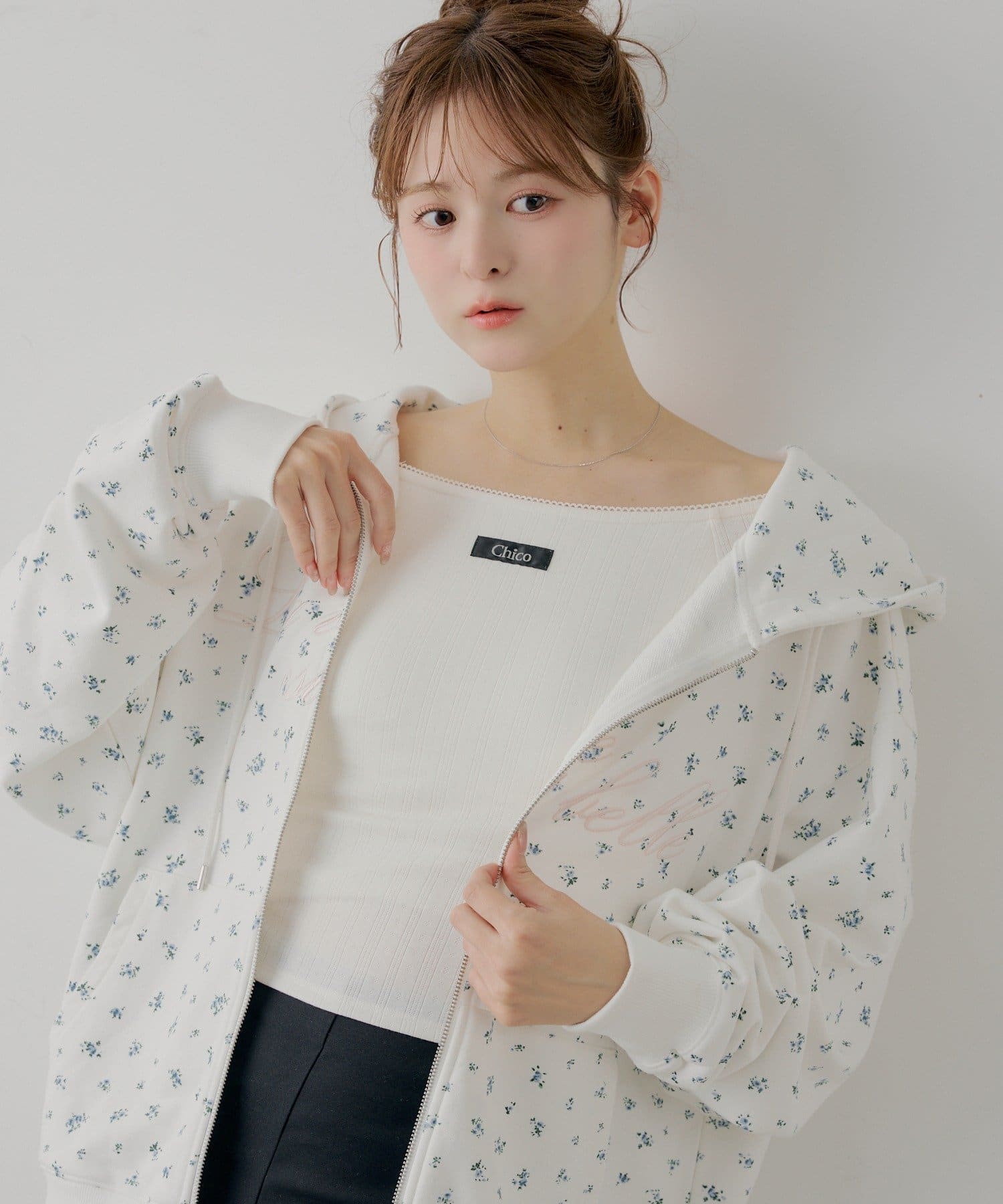 Chico(チコ) パターンメッシュカップ付きレースコンパクトトップス