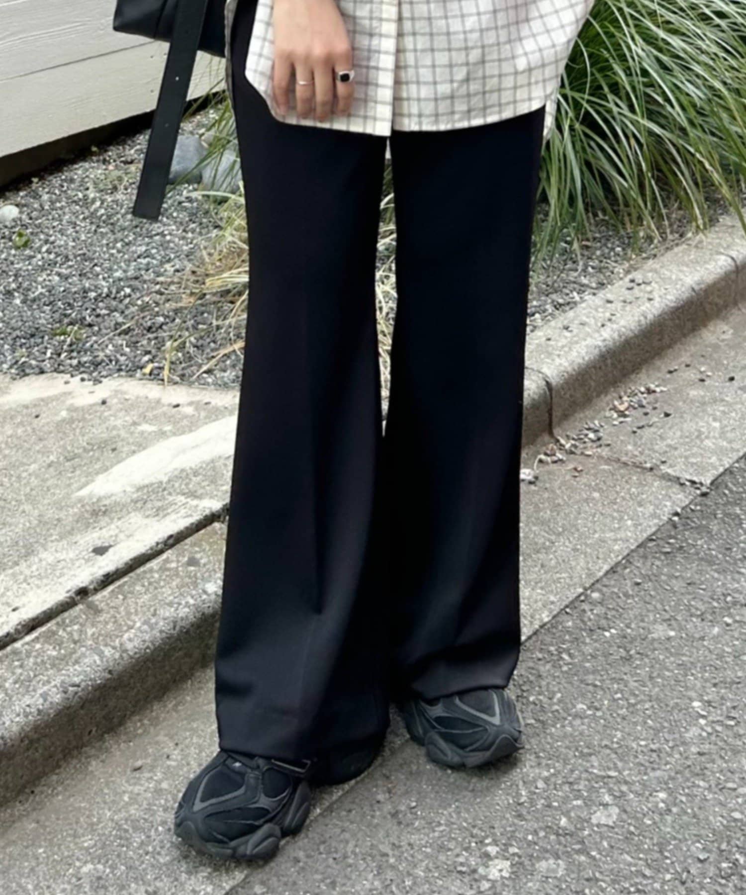 BEARDSLEY(ビアズリー) 1/24(土)11：00予約《FRIPIER》サテンジャージーフレアパンツ