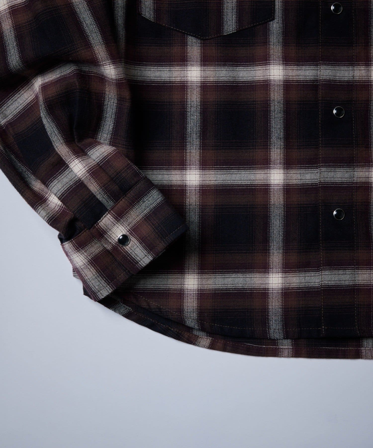 WHO’S WHO gallery(フーズフーギャラリー) 【Sourcream】ウエスタンオンブレチェックシャツ