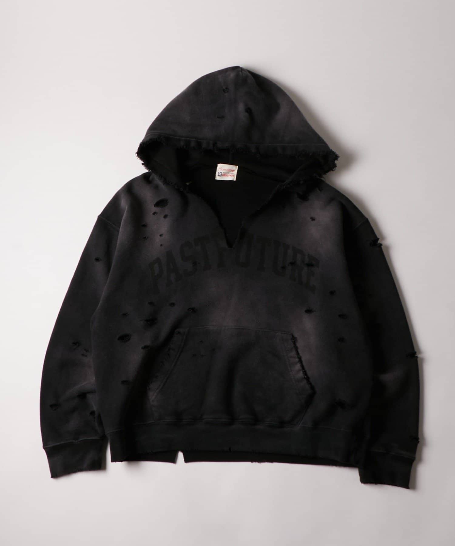 WHO’S WHO gallery(フーズフーギャラリー) 【FromVintage】ダメージパーカー