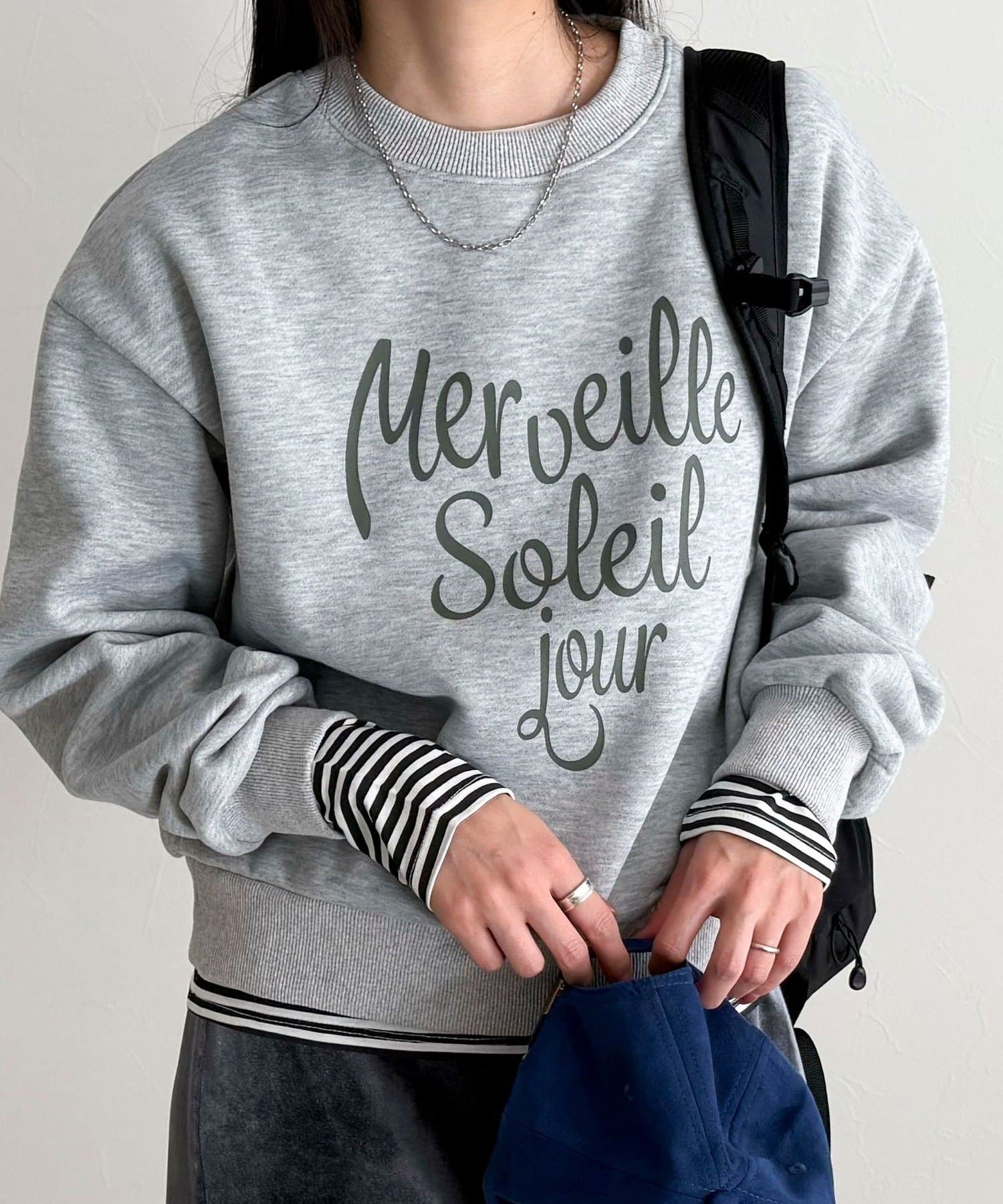 FREDY & GLOSTER(フレディ アンド グロスター) ハートグラフィックロゴスウェットプルオーバー