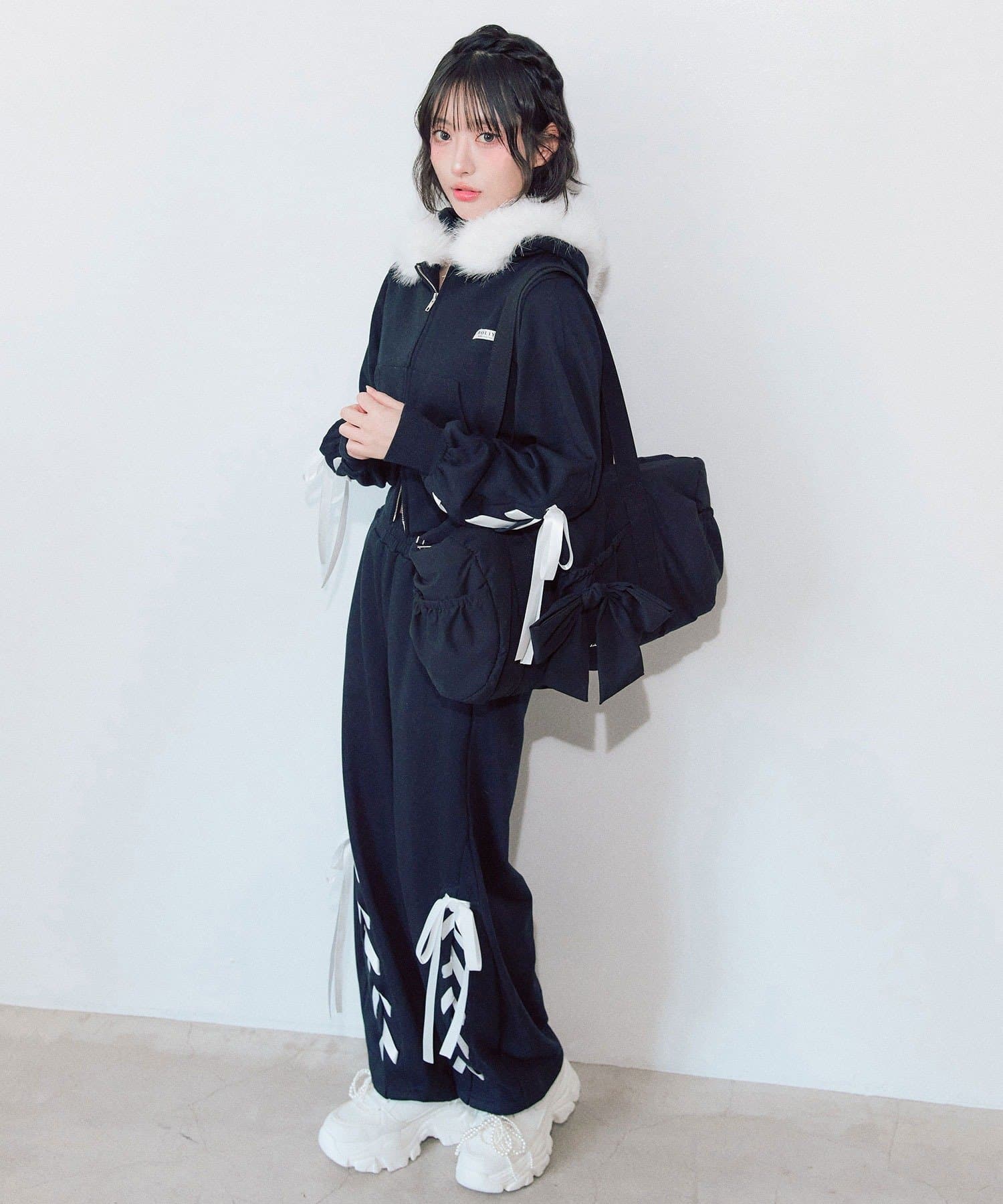 OLIVE des OLIVE(オリーブ デ オリーブ) レースアップバレルレッグパンツ