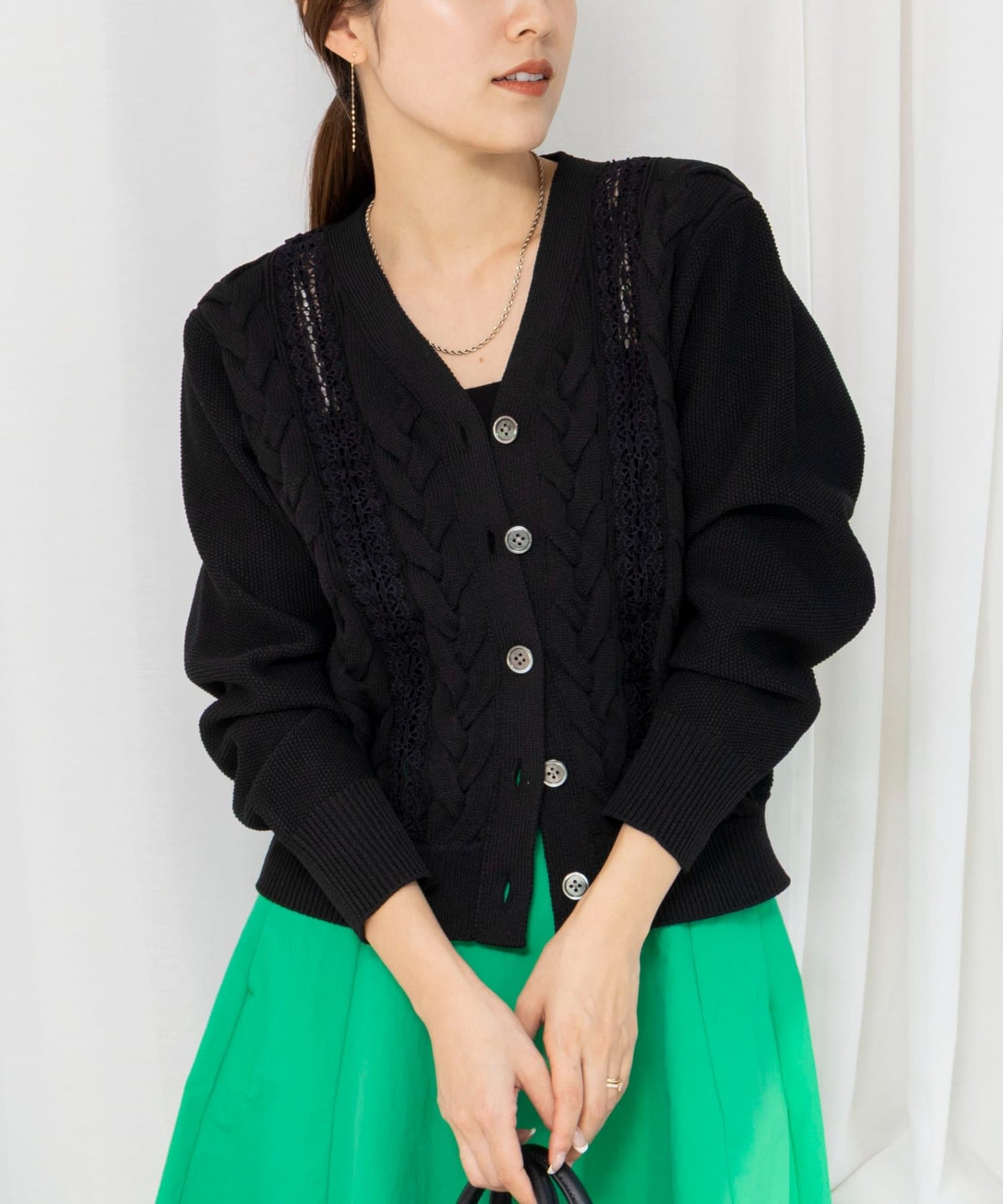 NOLLEY'S(ノーリーズ) 《手洗い可能》ケーブルレースVネックカーディガン