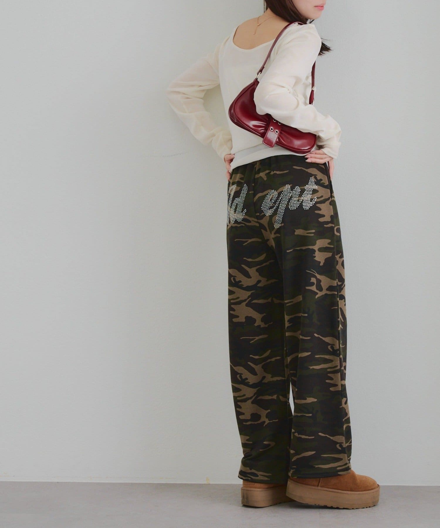 NICE CLAUP / OLIVE des OLIVE OUTLET(ナイスクラップ  / オリーブ デ オリーブ アウトレット) 【RMAF】バックロゴラインストーン付スウェットパンツ