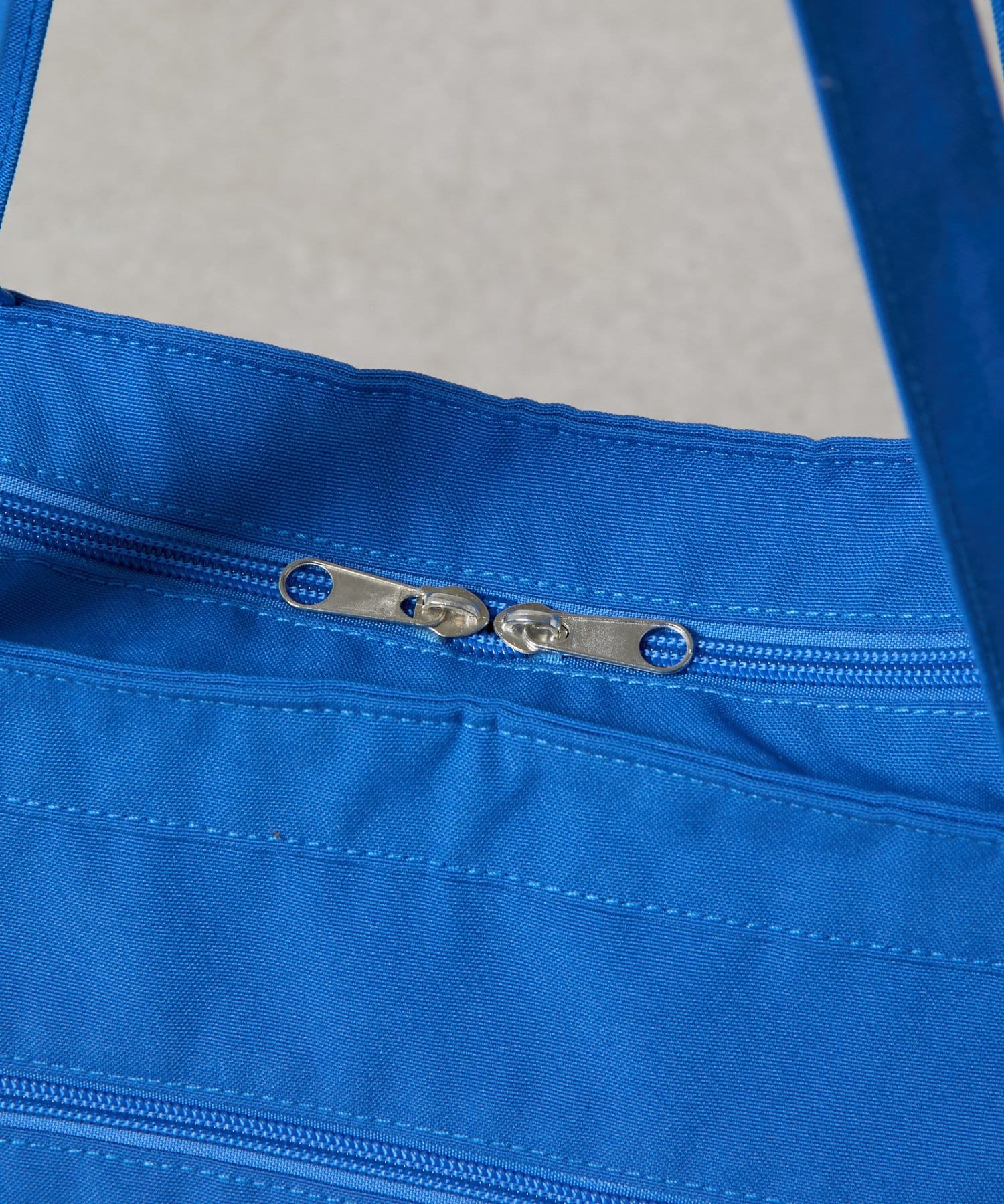 COLONY 2139(コロニー トゥーワンスリーナイン) 【LEI企画】撥水アウトポケットトートバッグ